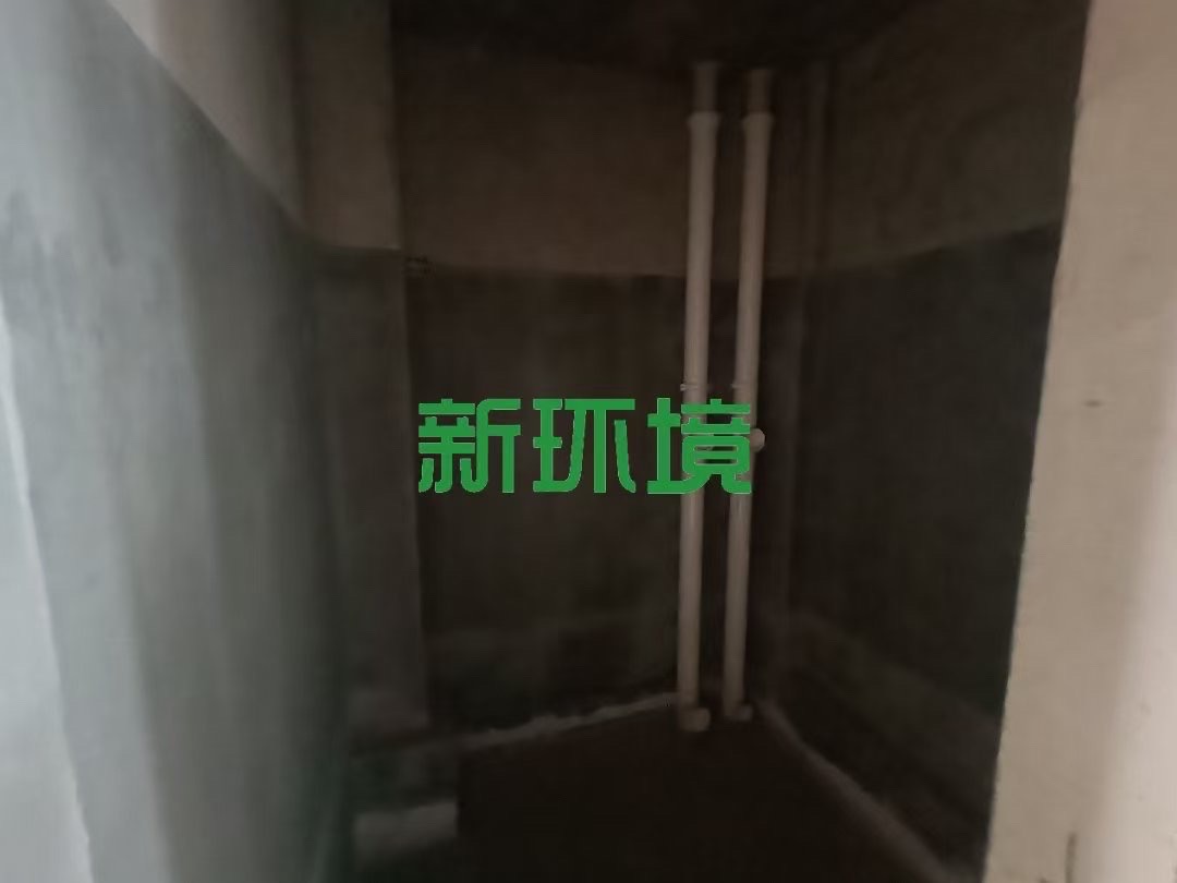 江与城 4室2厅2卫 180.0万 江与城 4室2厅2卫 180.0万客厅