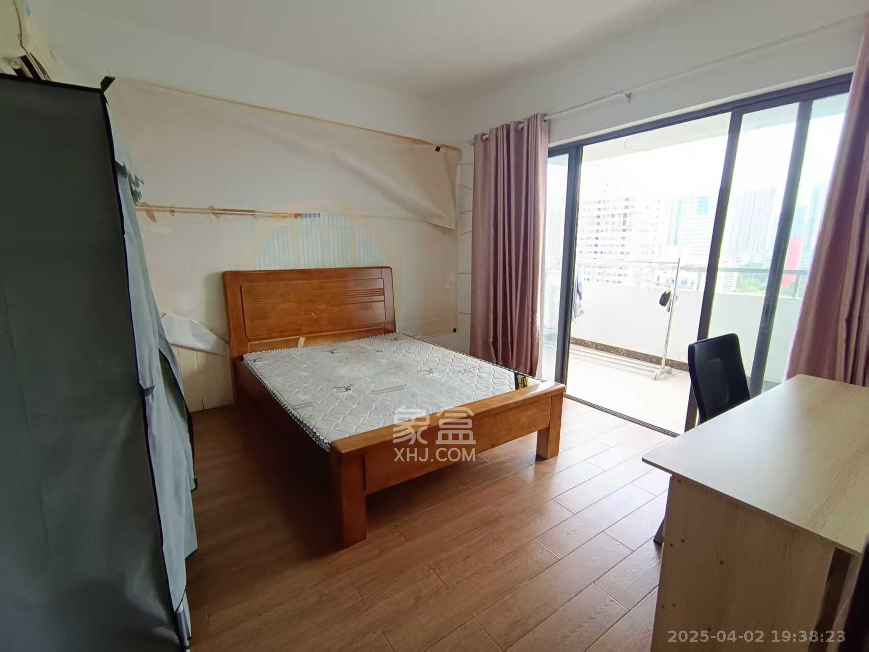 阳光100一期、四五期  4室2厅1卫    2900.0元/月 阳光100一期、四五期  4室2厅1卫    2900.0元/月室内图