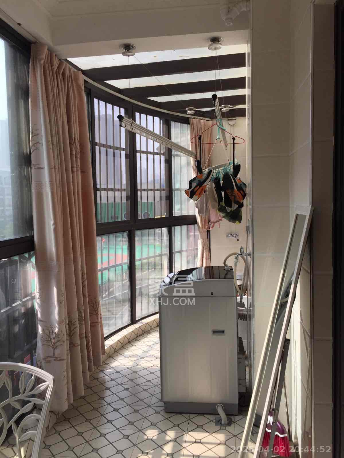 钰龙天下一期  3室2厅2卫   4500.00元/月室内图