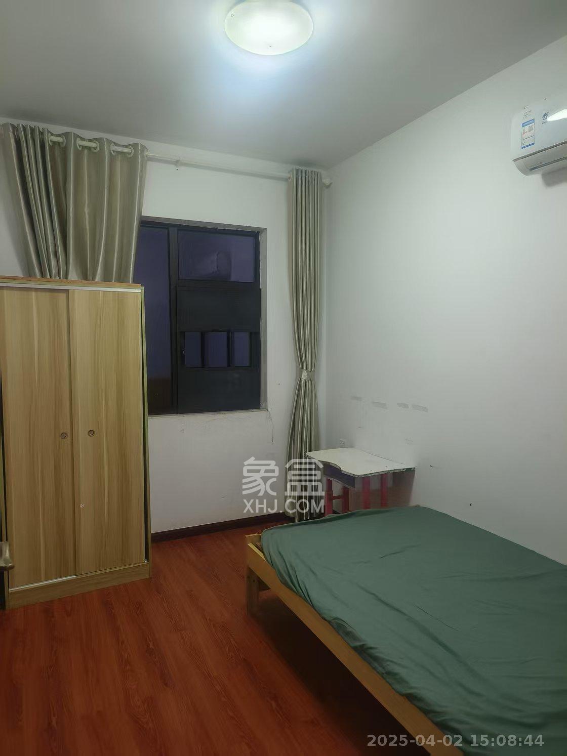 德润小区(丰升德润小区) 3室2厅2卫 2400.0元/月 德润小区(丰升德润小区) 3室2厅2卫 2400.0元/月室内图