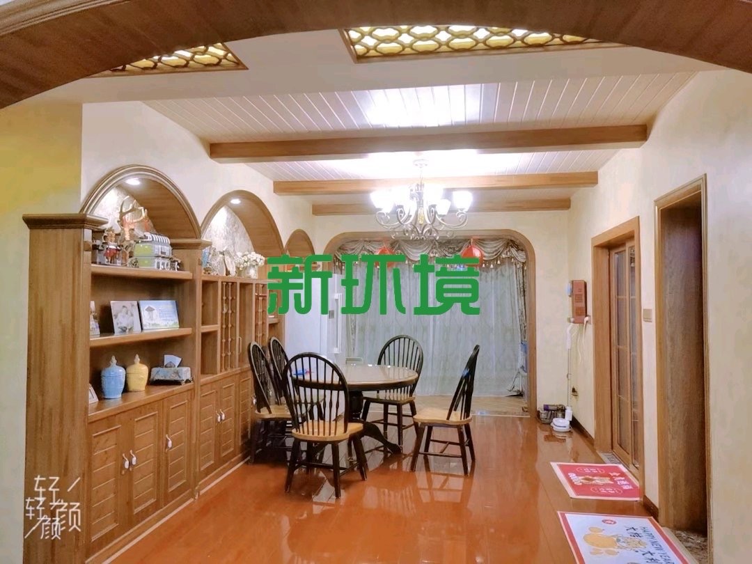 大庸桥烟草公司宿舍  3室2厅2卫   135.00万客厅