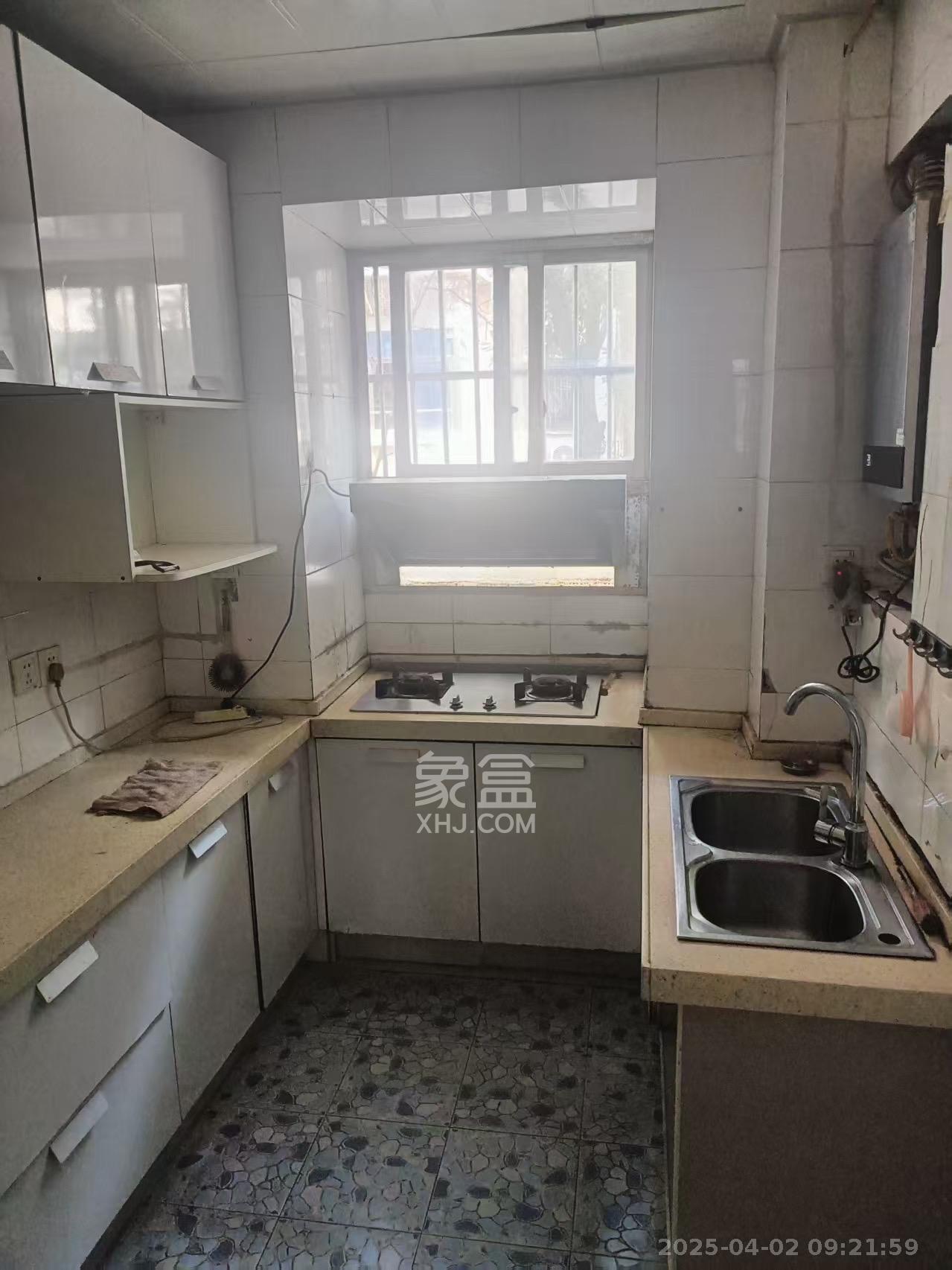 德雅村湘涂宿舍 2室2厅1卫 1500.0元/月 德雅村湘涂宿舍 2室2厅1卫 1500.0元/月室内图