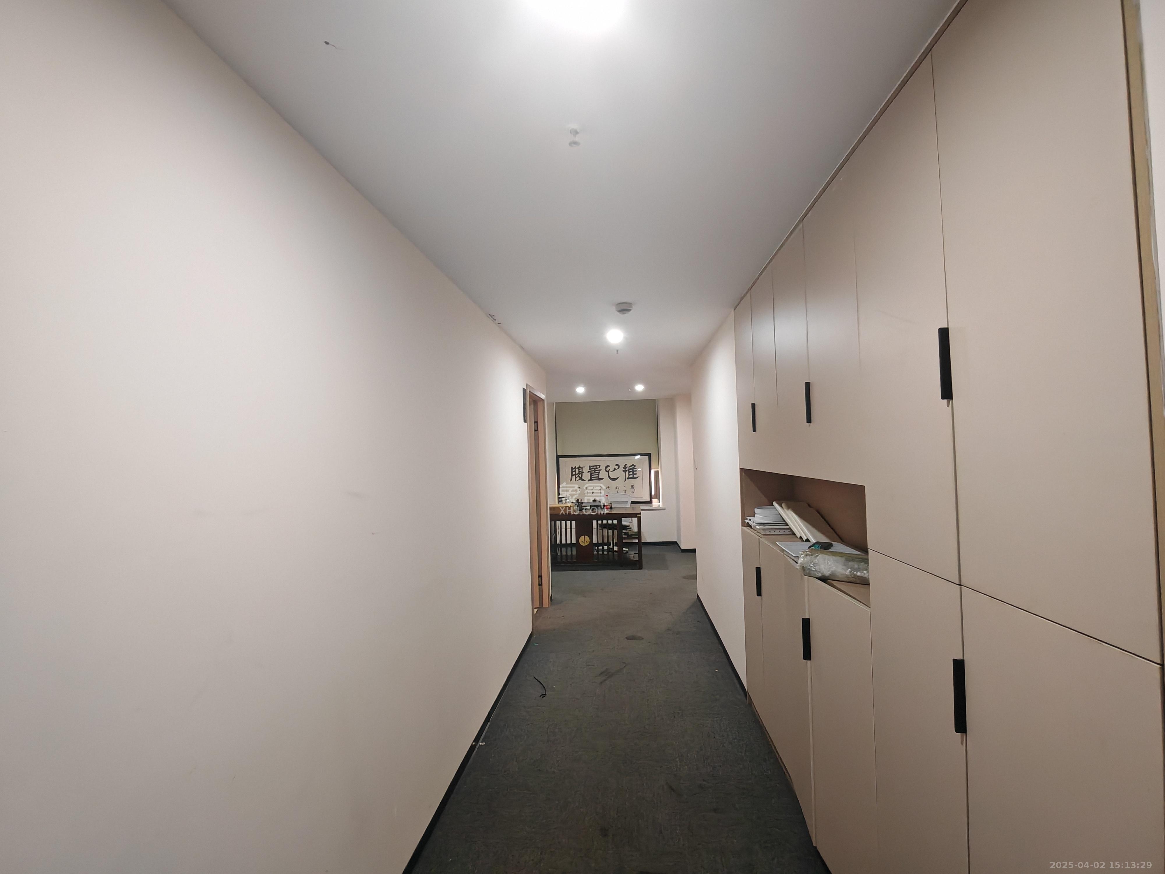 蓝湾国际广场 1室1厅1卫 15800.0元/月 蓝湾国际广场 1室1厅1卫 15800.0元/月室内图