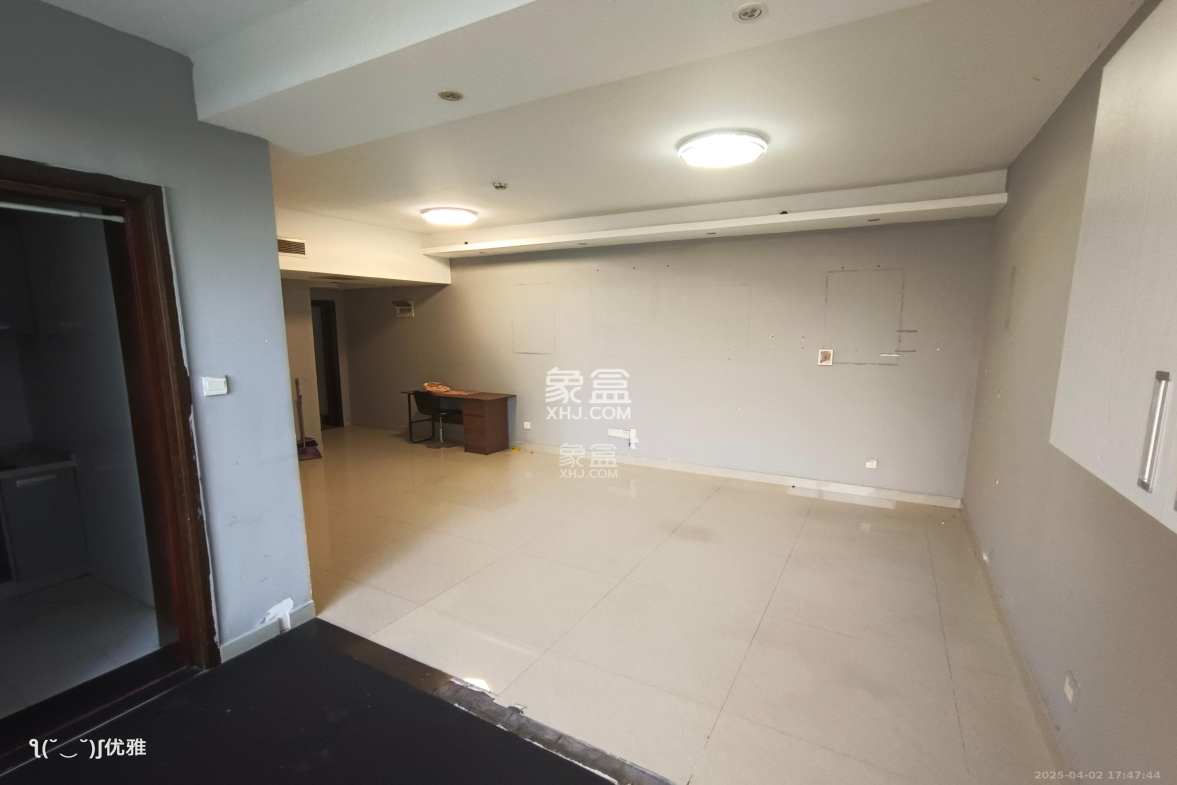 明城国际  2室2厅1卫    3200.0元/月 明城国际  2室2厅1卫    3200.0元/月室内图