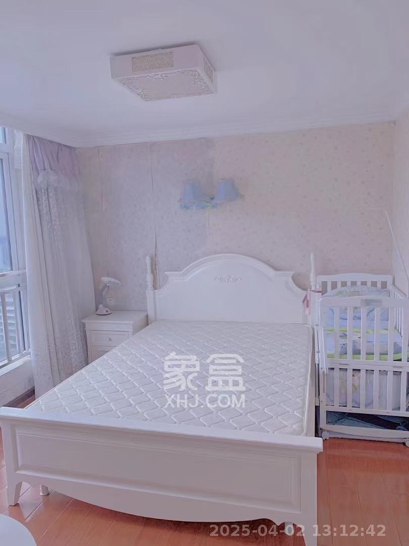 长城华都 3室2厅2卫 2500.0元/月 长城华都 3室2厅2卫 2500.0元/月室内图