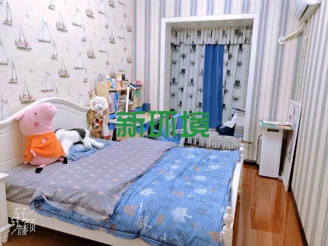大庸桥烟草公司宿舍  3室2厅2卫   135.00万客厅