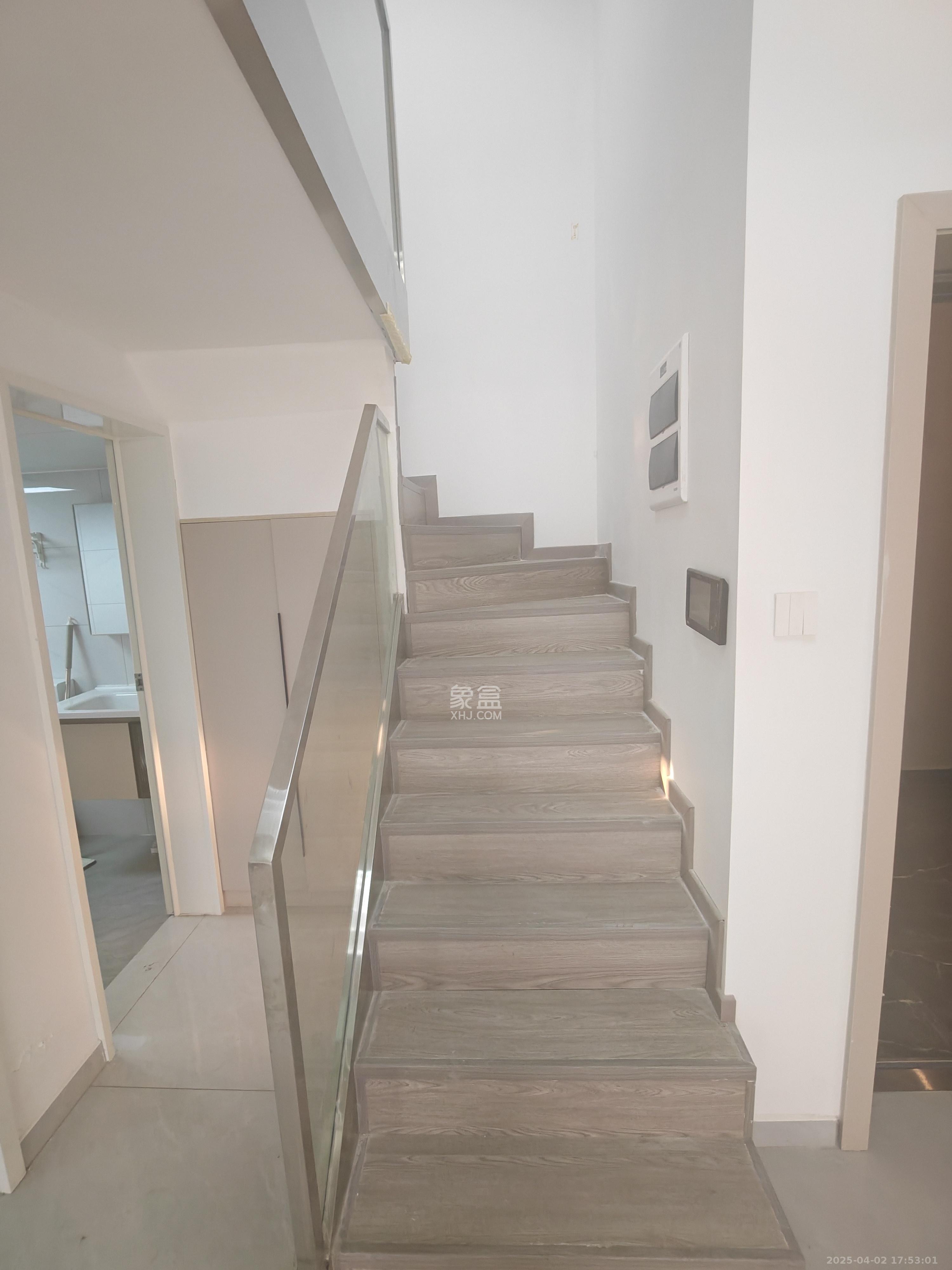 万科金色梦想B区 4室2厅2卫 2800.0元/月 万科金色梦想B区 4室2厅2卫 2800.0元/月室内图