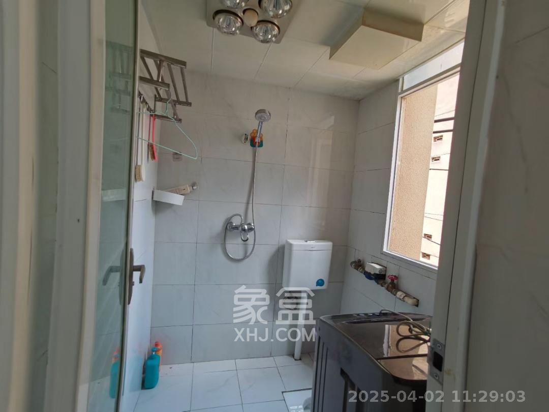 裕敏里散盘 1室0厅0卫 2200.0元/月 裕敏里散盘 1室0厅0卫 2200.0元/月室内图