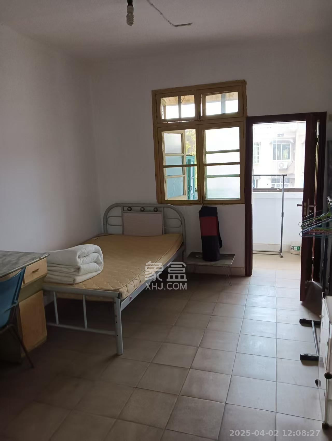 望月湖小区八片 3室1厅1卫 1600.0元/月 望月湖小区八片 3室1厅1卫 1600.0元/月室内图