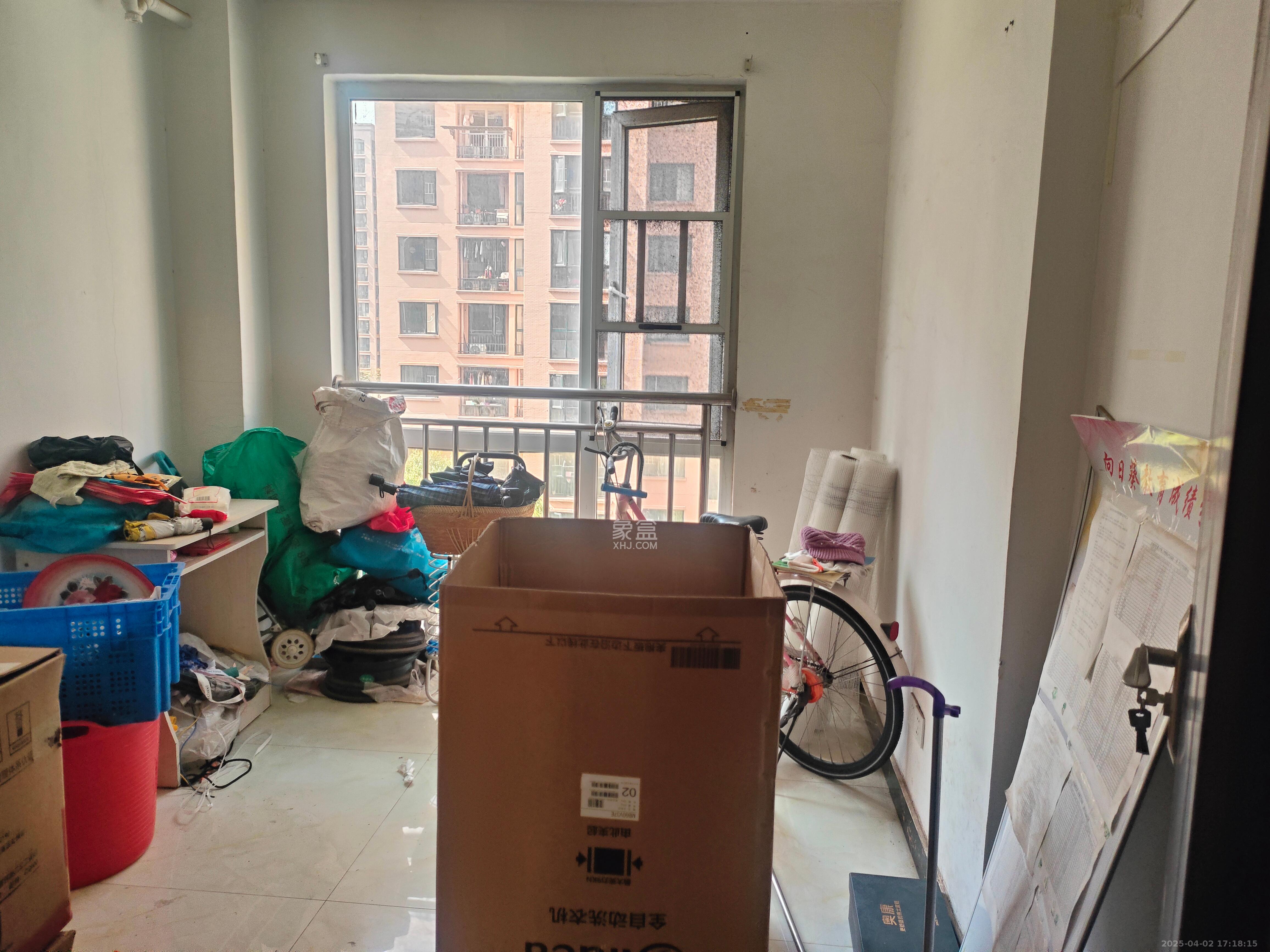 丽发新城  3室2厅1卫   2200.00元/月室内图