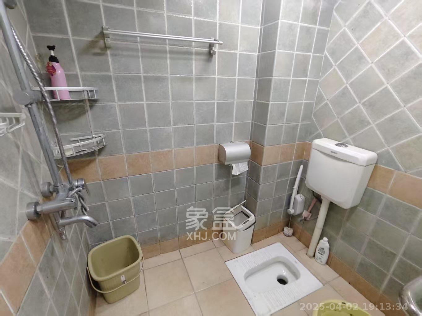 鑫天御景湾  2室1厅1卫   1700.00元/月室内图