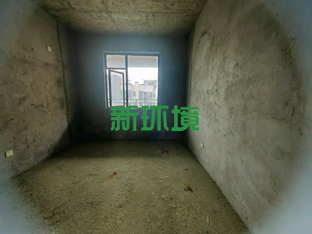 栗源小区  4室2厅2卫   78.80万客厅