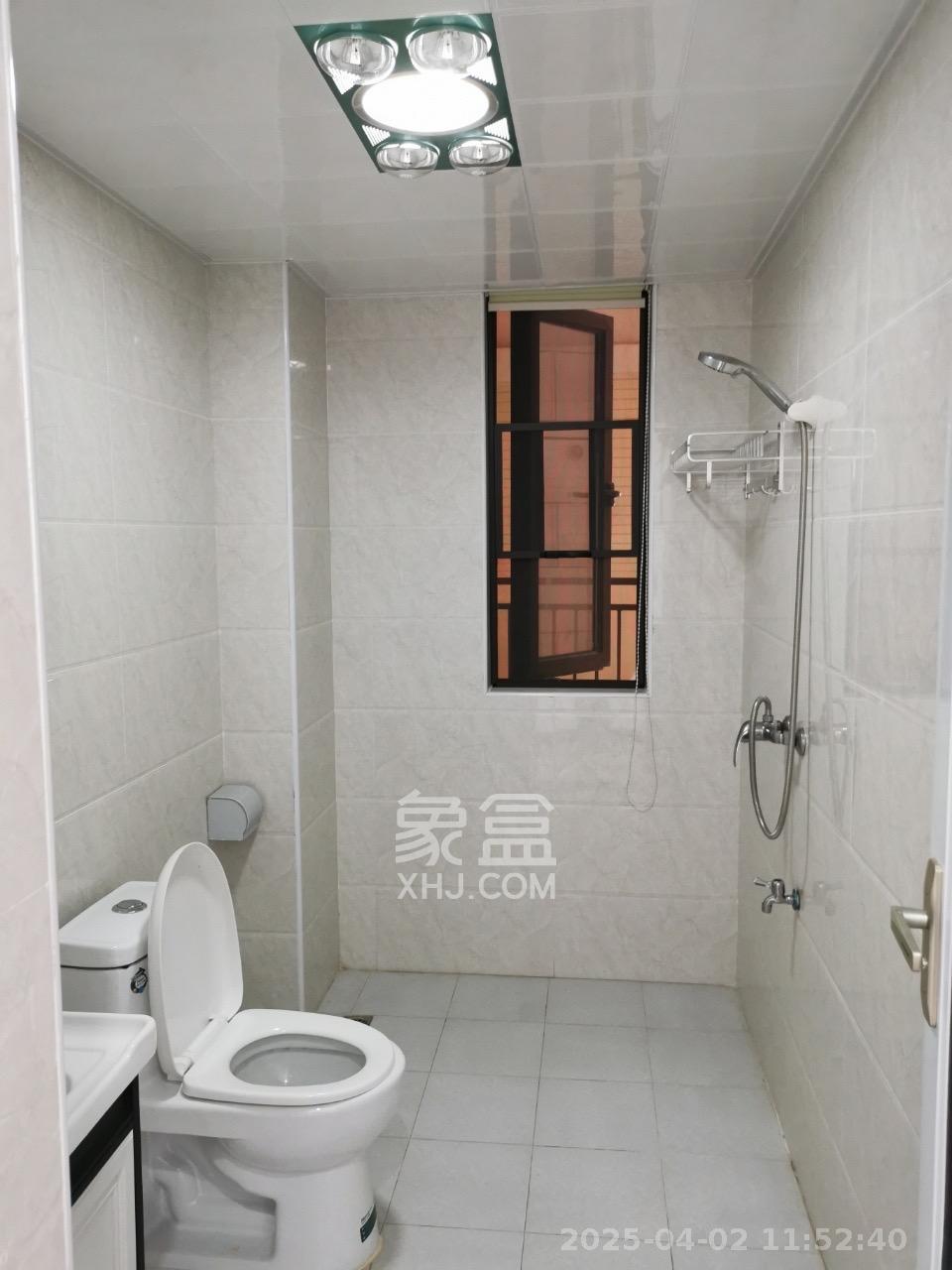卓越浅水湾  4室2厅2卫   2500.00元/月室内图
