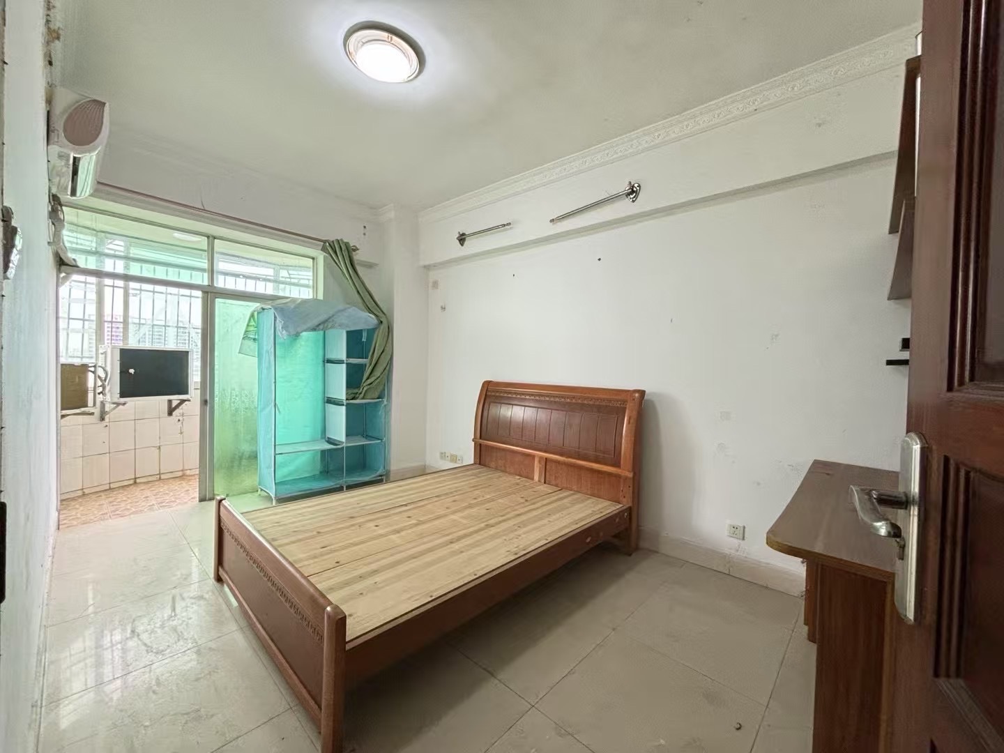 凤翔大厦 2室1厅1卫 69.8万 凤翔大厦 2室1厅1卫 69.8万客厅