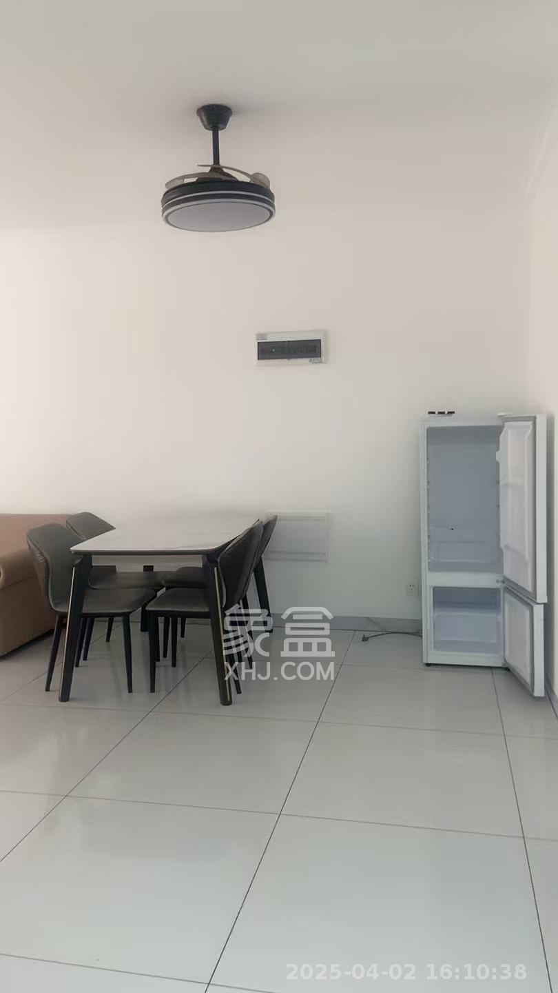 美的翰城 3室2厅2卫 2000.0元/月 美的翰城 3室2厅2卫 2000.0元/月室内图