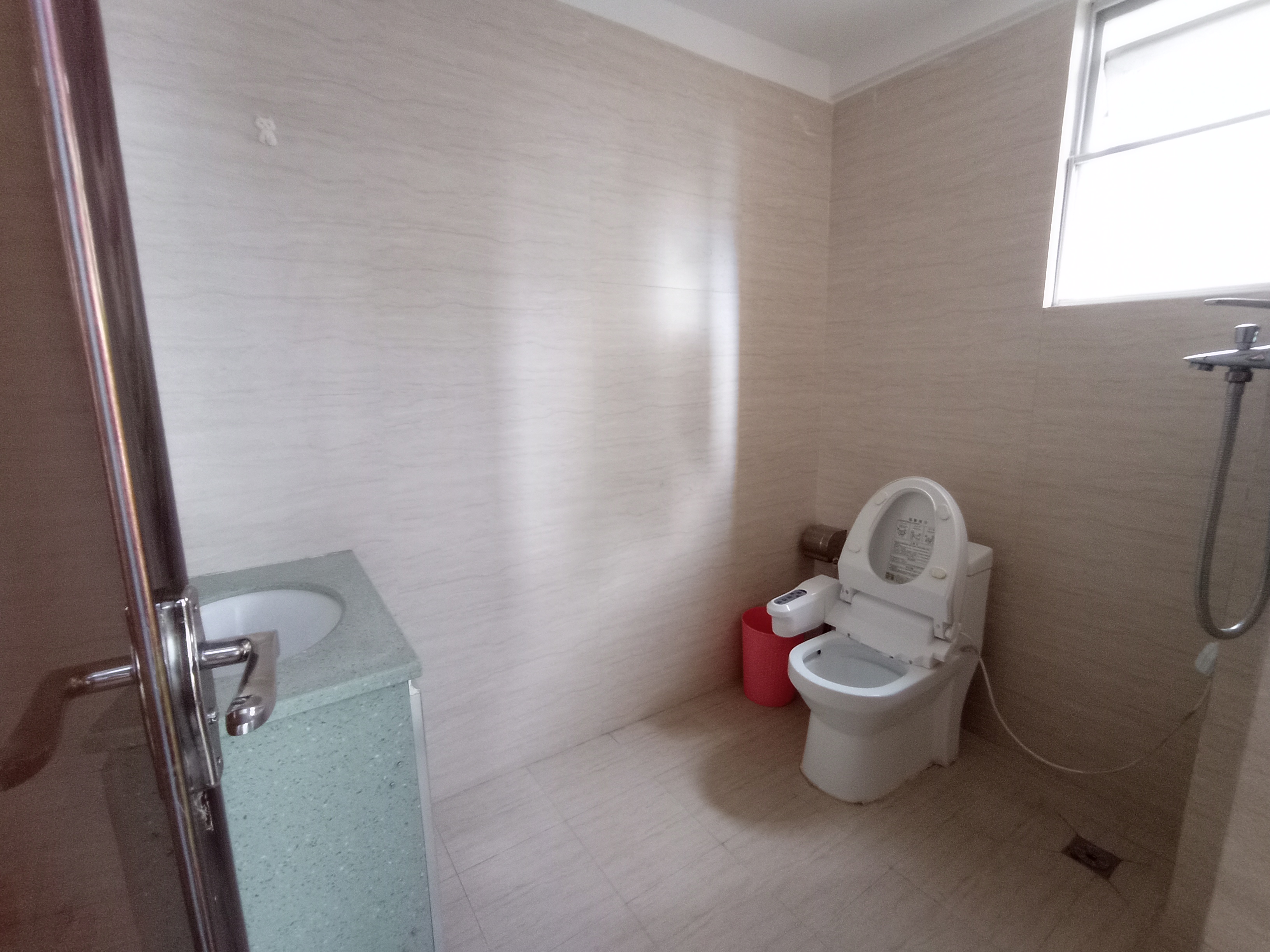 正业广场  3室2厅2卫    200.0万 正业广场  3室2厅2卫    200.0万室内图