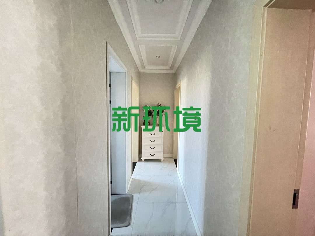 东方明珠  3室2厅2卫   66.80万客厅