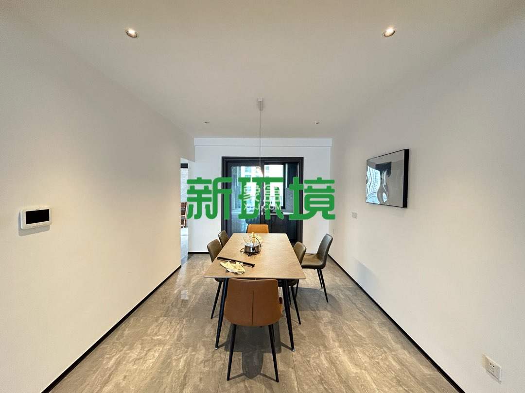 江与城 4室2厅2卫 3100.0元/月 江与城 4室2厅2卫 3100.0元/月室内图