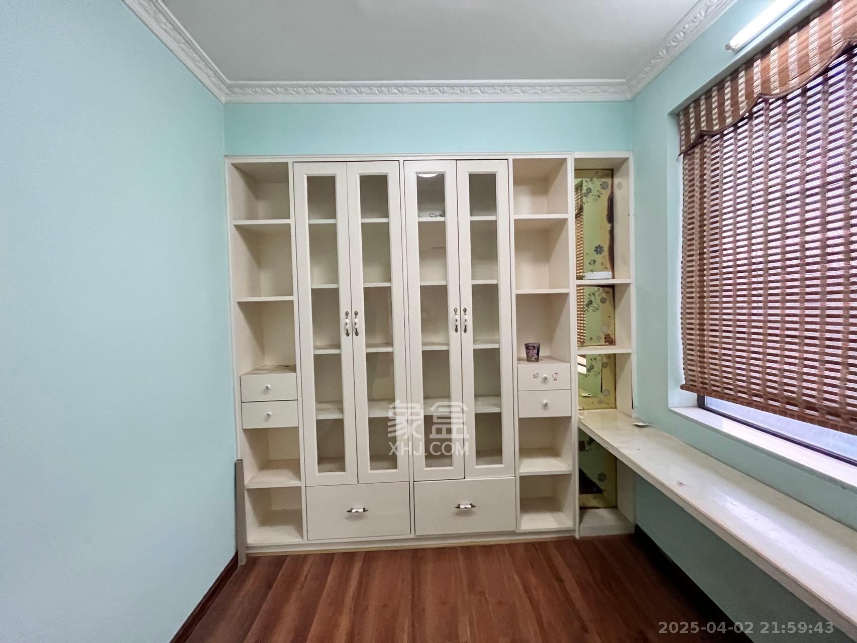 枫华府第 4室2厅2卫 2400.00元/月 枫华府第 4室2厅2卫 2400.00元/月室内图