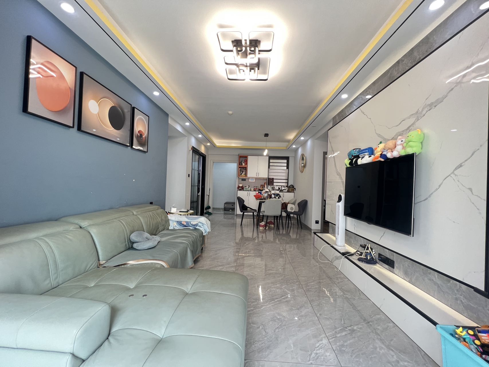 正茂豪庭 2室2厅1卫 123.0万 正茂豪庭 2室2厅1卫 123.0万客厅