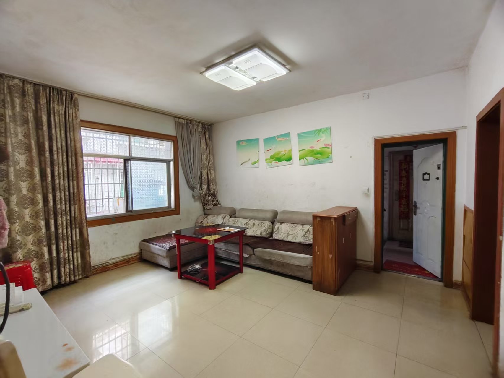 育财农贸市场(民营市场) 3室2厅1卫 1300.0元/月 育财农贸市场(民营市场) 3室2厅1卫 1300.0元/月室内图