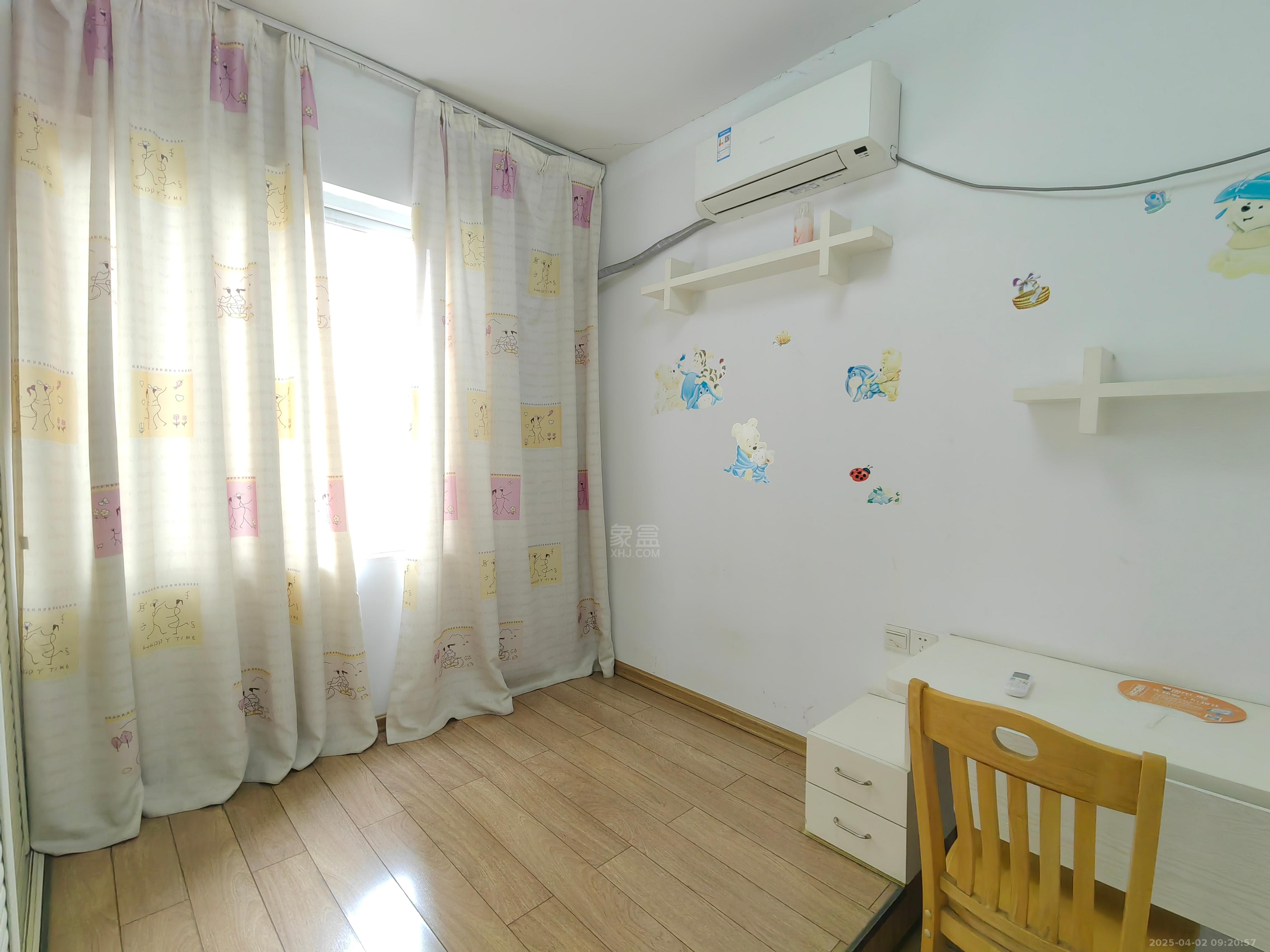 芙蓉丽景 1室1厅1卫 1300.0元/月 芙蓉丽景 1室1厅1卫 1300.0元/月室内图