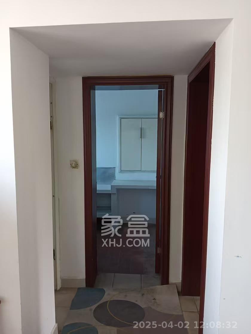 望月湖小区八片 3室1厅1卫 1600.0元/月 望月湖小区八片 3室1厅1卫 1600.0元/月室内图