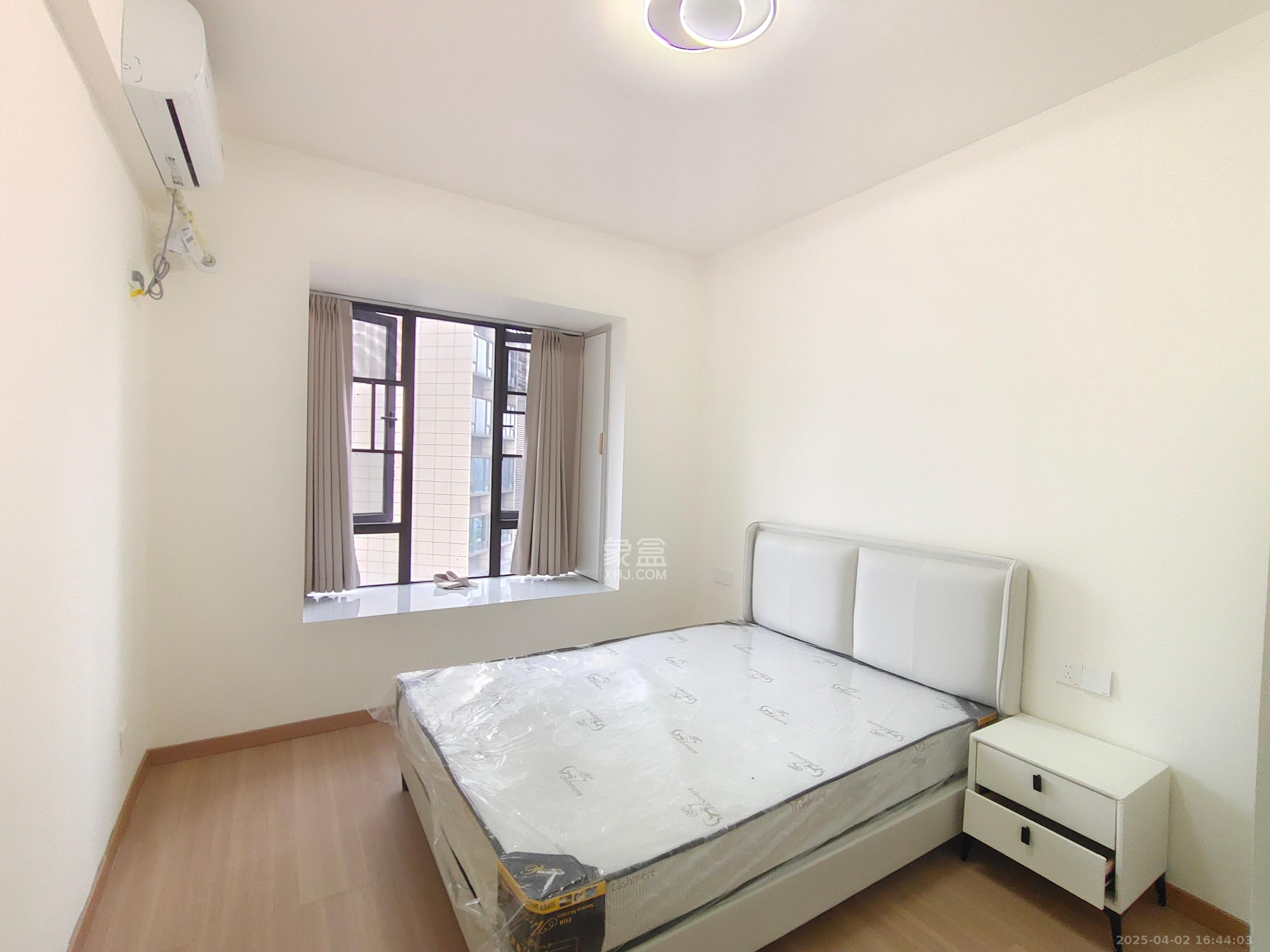 湘域芯城一期 3室2厅2卫 2400.0元/月 湘域芯城一期 3室2厅2卫 2400.0元/月室内图