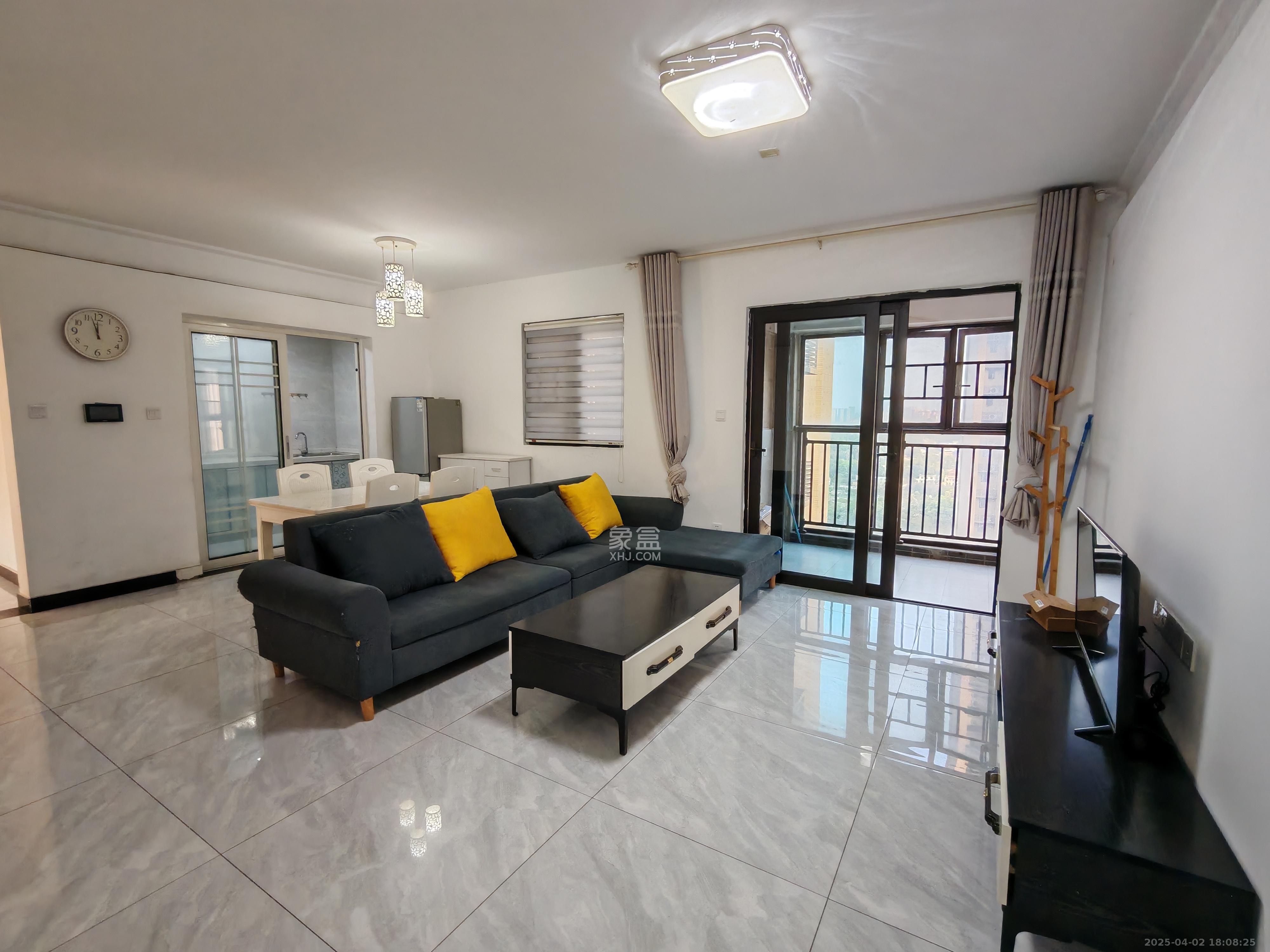 时代倾城三期  3室2厅2卫    2200.0元/月 时代倾城三期  3室2厅2卫    2200.0元/月室内图