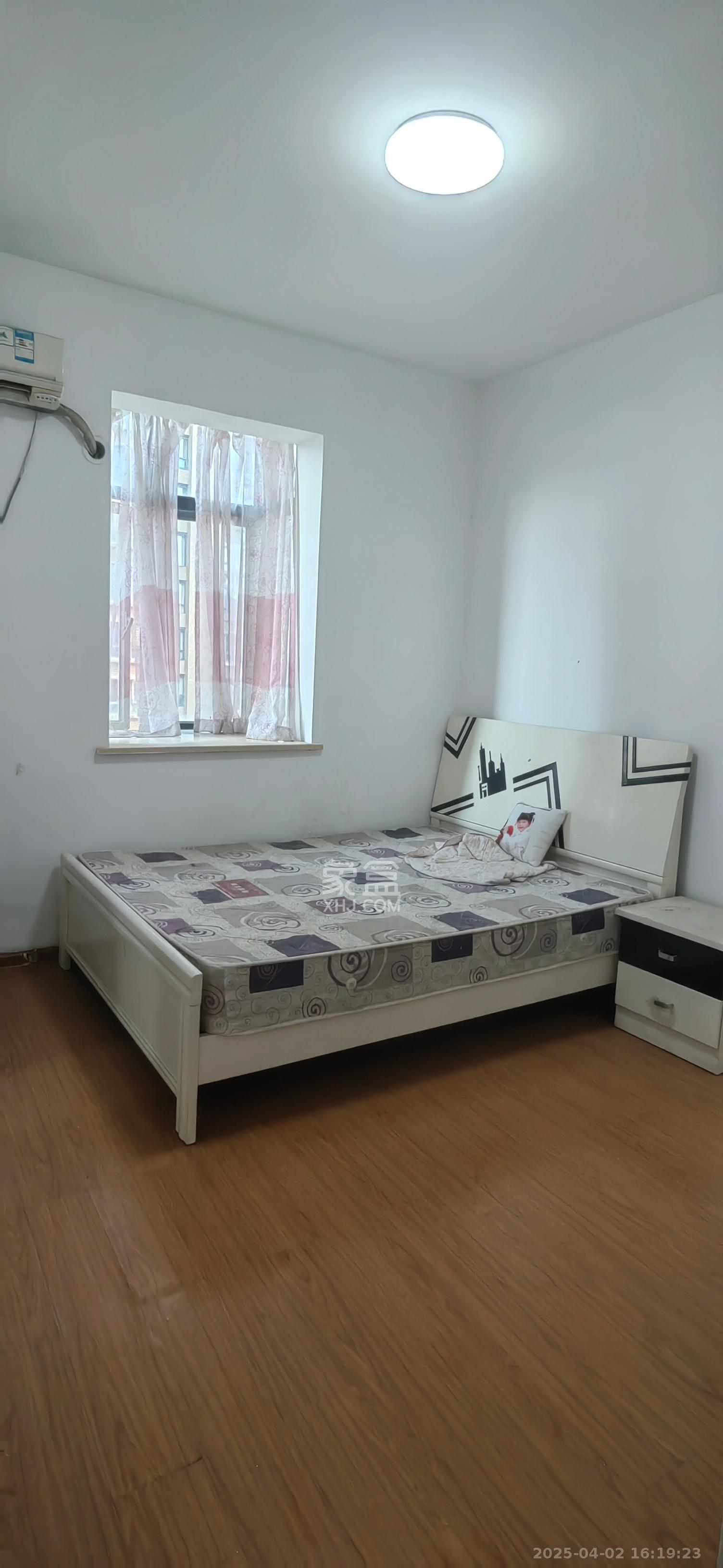 湘府9号 3室2厅1卫 2600.0元/月 湘府9号 3室2厅1卫 2600.0元/月室内图