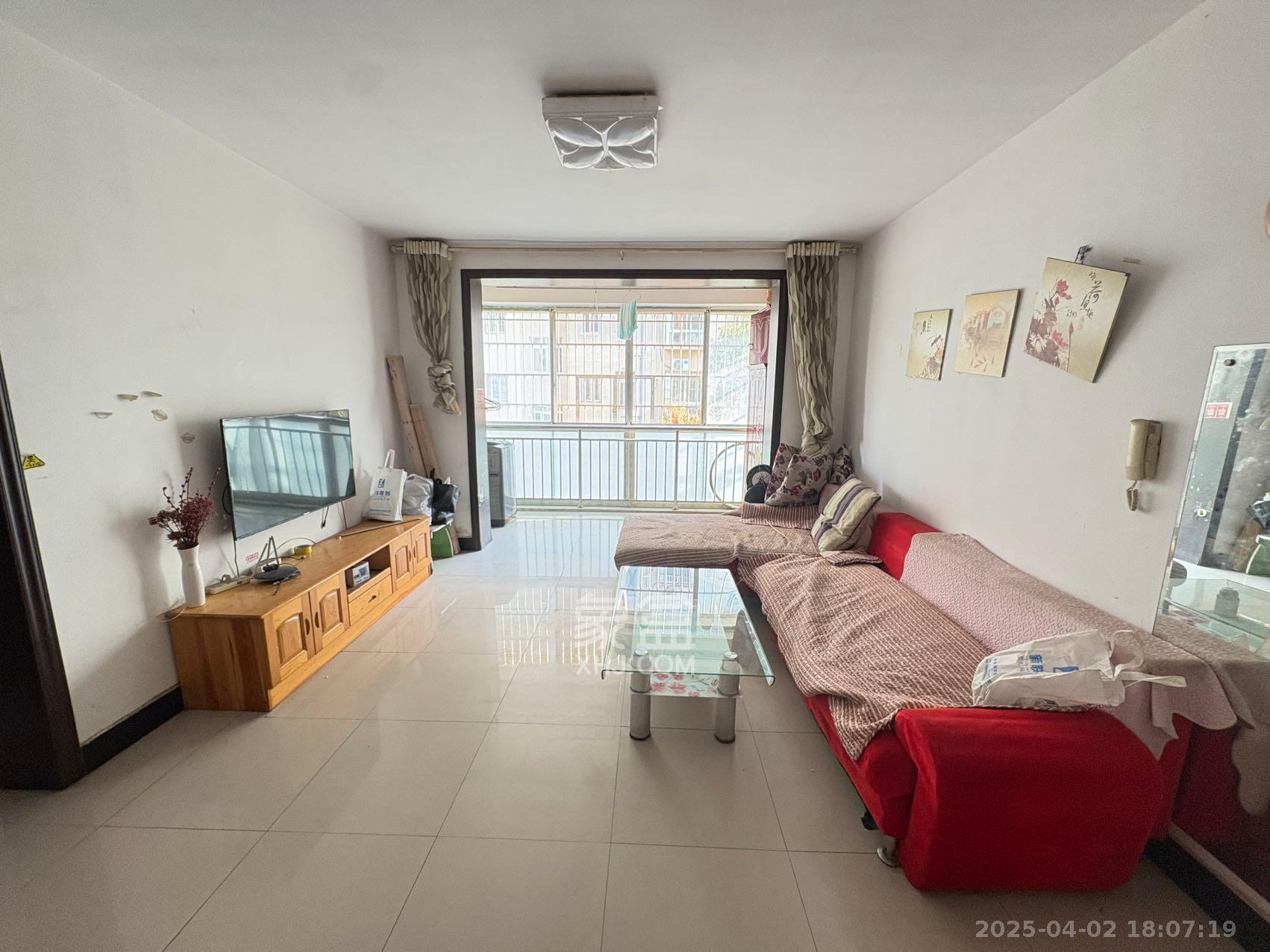 鄱阳小区 3室2厅1卫 1500.0元/月 鄱阳小区 3室2厅1卫 1500.0元/月室内图