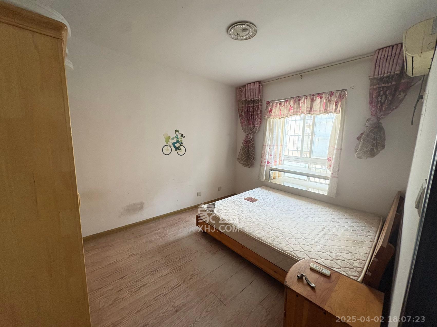 鄱阳小区 3室2厅1卫 1500.0元/月 鄱阳小区 3室2厅1卫 1500.0元/月室内图