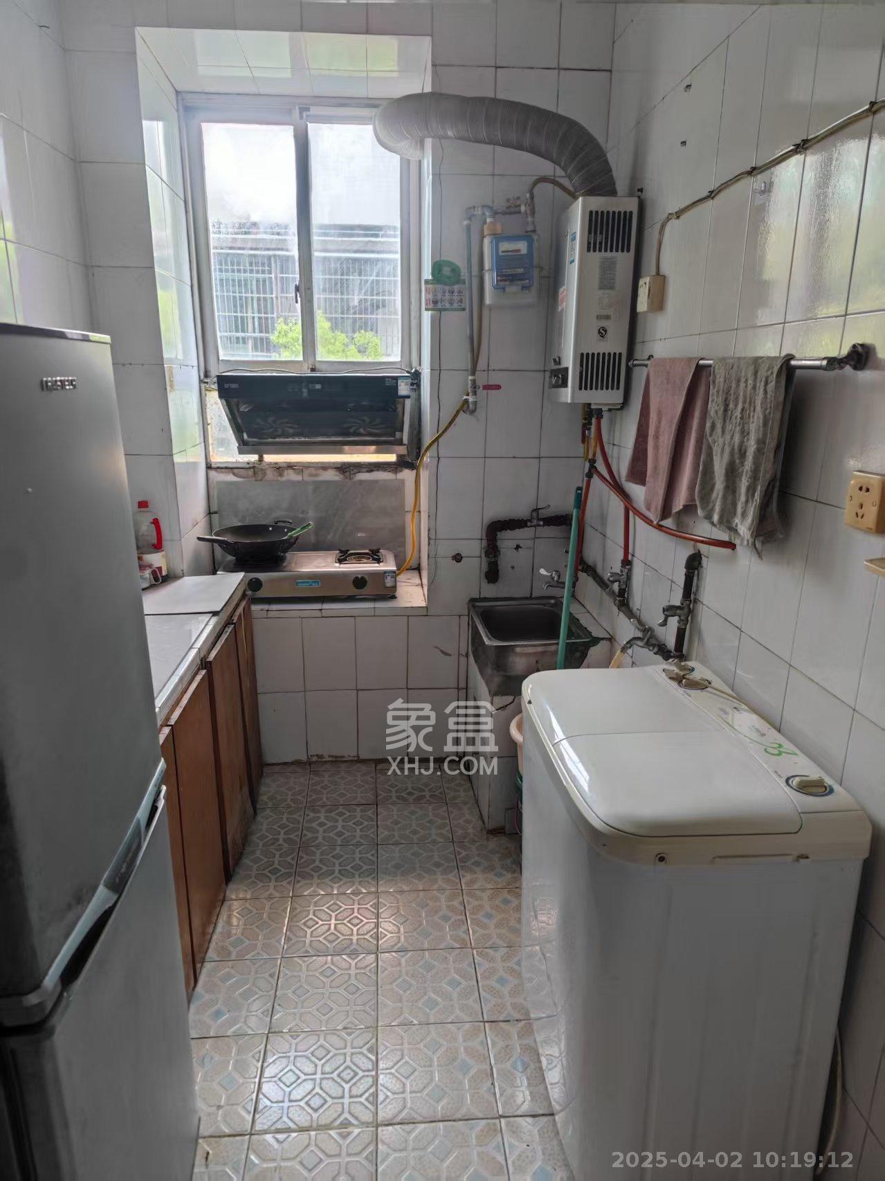 丽臣小区  2室1厅1卫   800.00元/月室内图