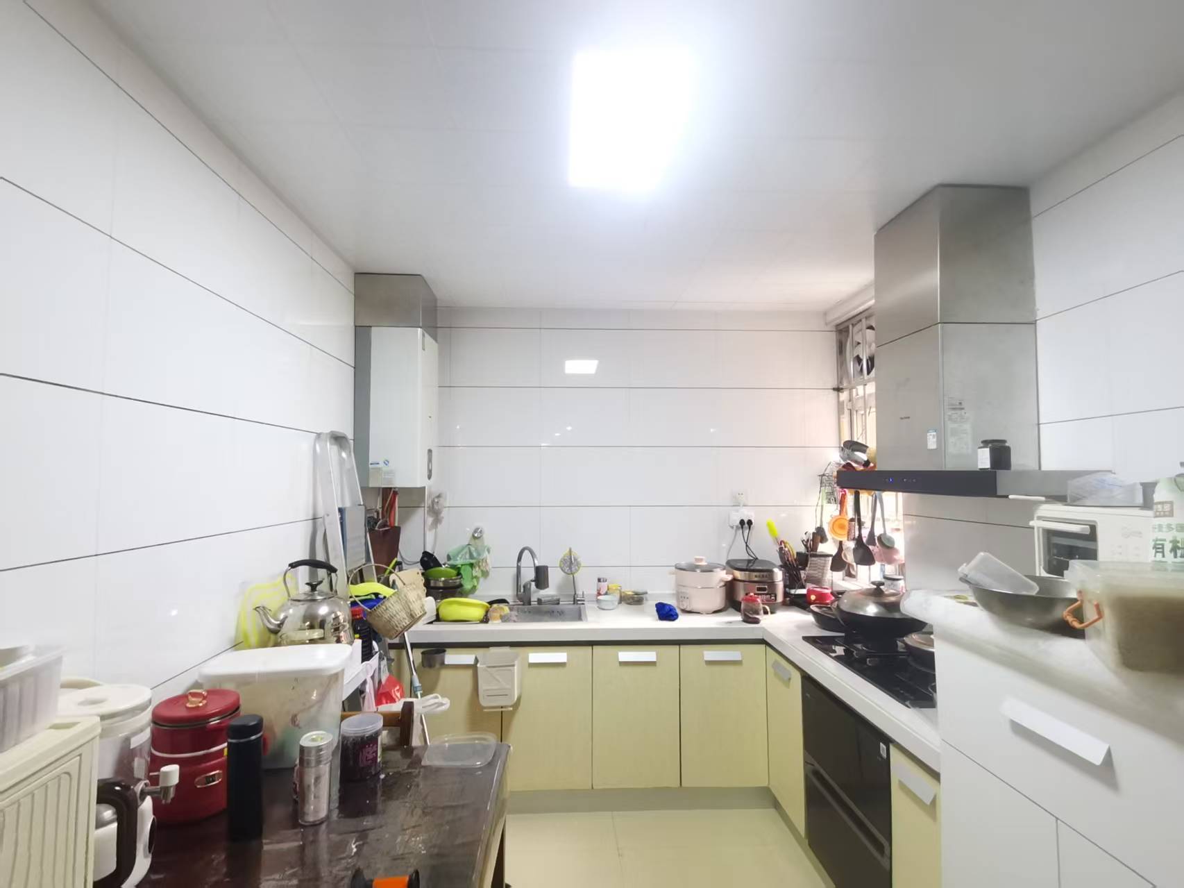 丽景雅苑 3室2厅1卫 68.0万 丽景雅苑 3室2厅1卫 68.0万室内图