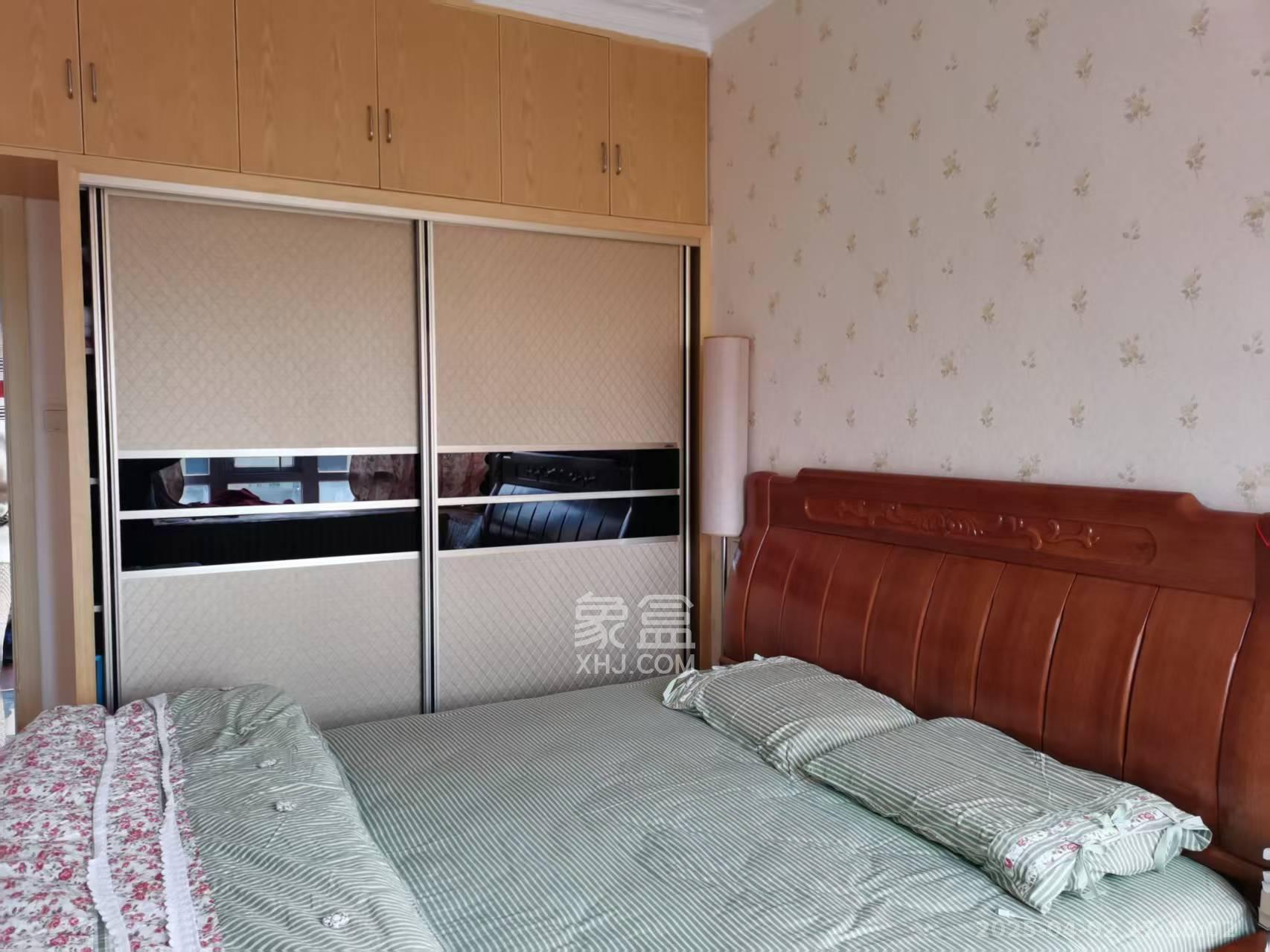 泊爱蓝湾  2室2厅2卫   2600.00元/月室内图