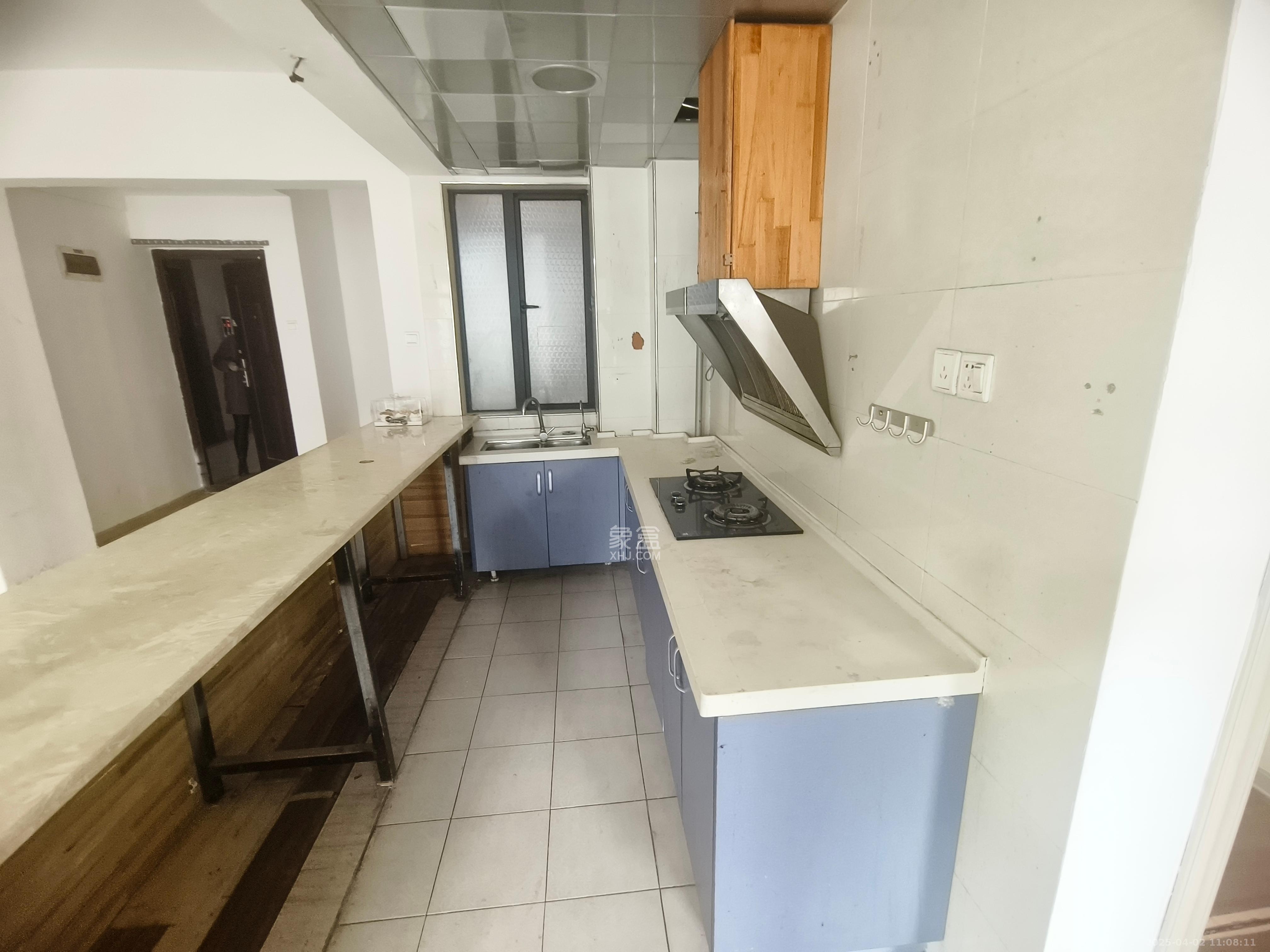 湘腾城市广场 3室2厅1卫 3200.0元/月 湘腾城市广场 3室2厅1卫 3200.0元/月室内图