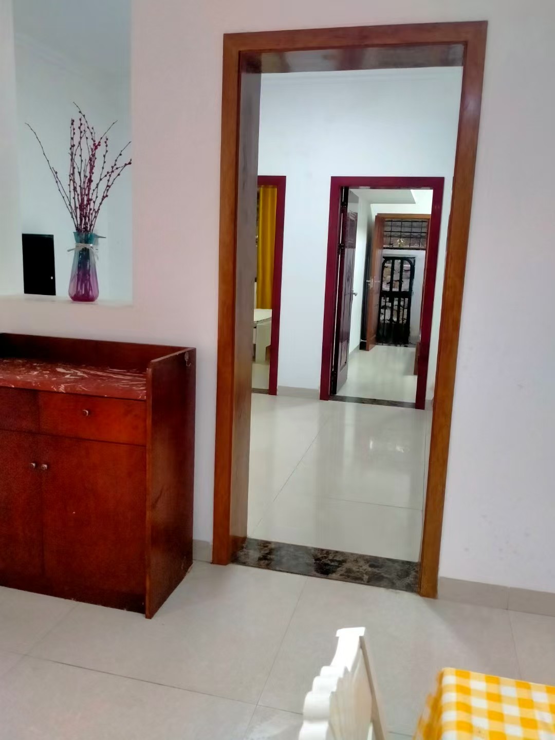 公路局家属院(产权:天马山5号) 2室2厅1卫 800.0元/月 公路局家属院(产权:天马山5号) 2室2厅1卫 800.0元/月室内图