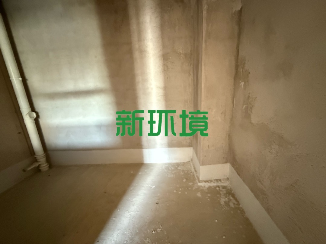 荣盛花语书院  3室2厅2卫   65.80万客厅