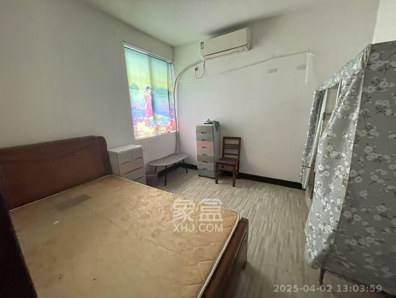 八方公司宿舍(师家老屋)  3室2厅1卫    2300.0元/月 八方公司宿舍(师家老屋)  3室2厅1卫    2300.0元/月室内图