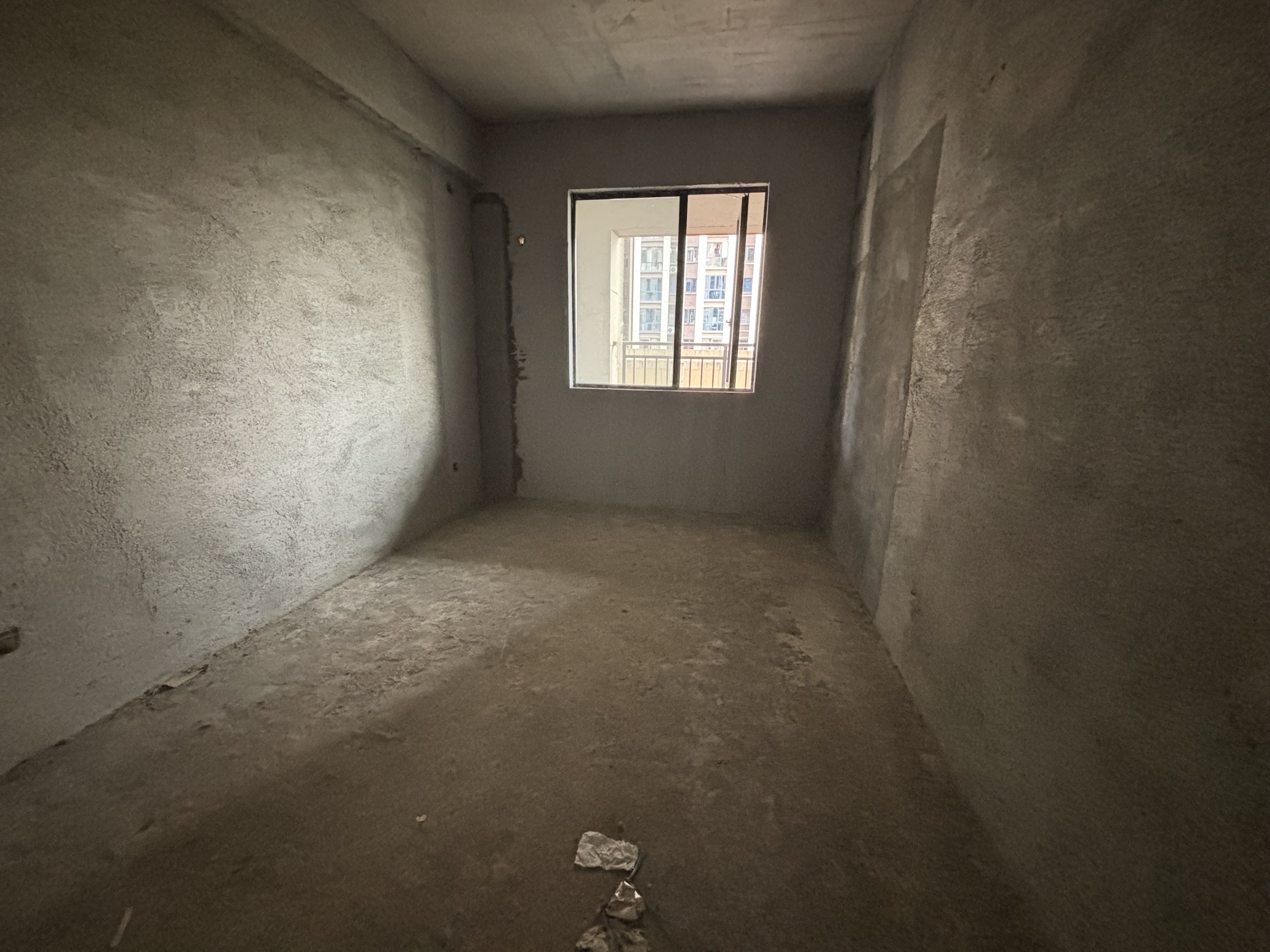 大汉龙城  4室2厅2卫    76.0万 大汉龙城  4室2厅2卫    76.0万客厅