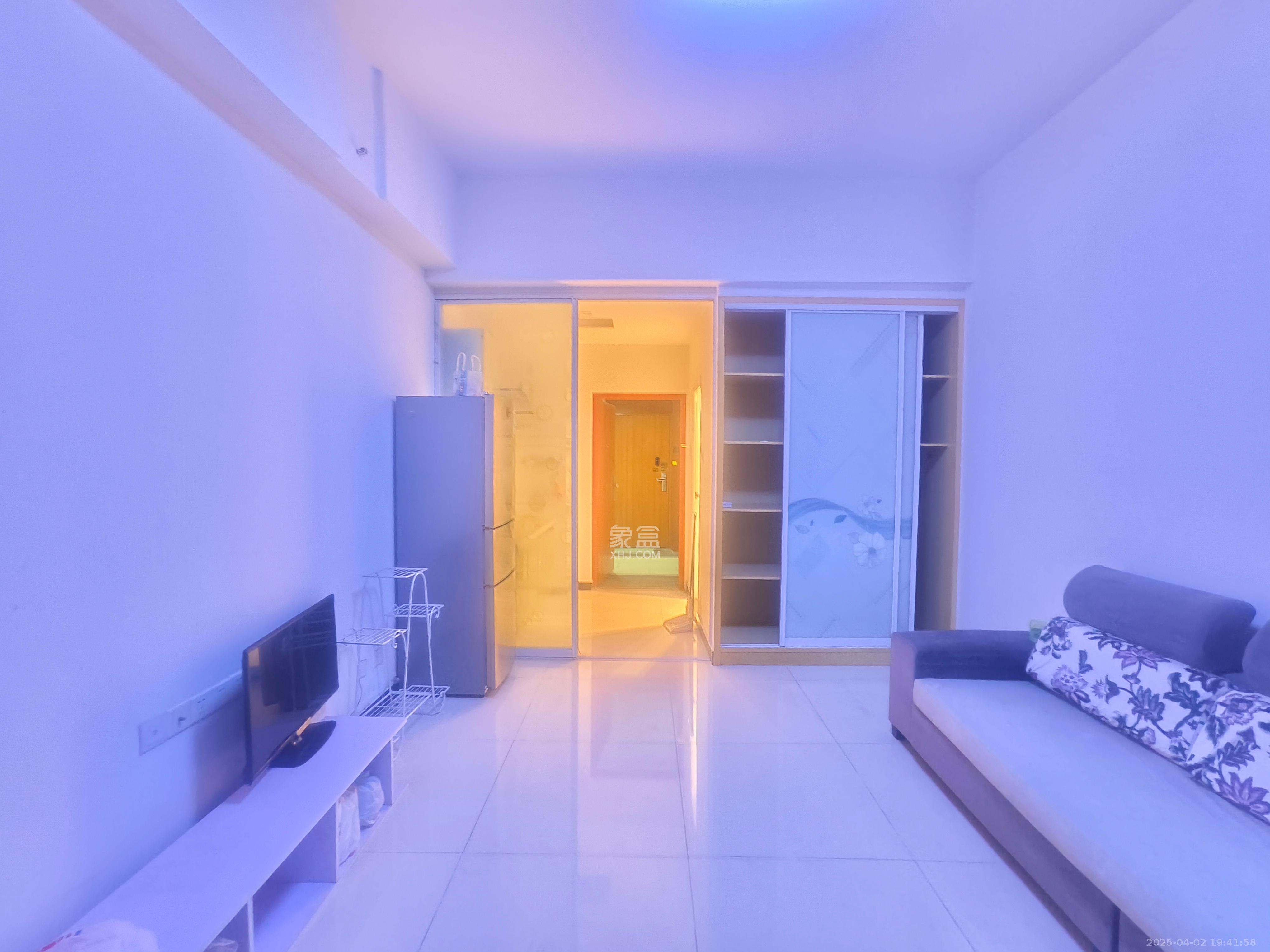 长房时代城 1室1厅1卫 1400.0元/月 长房时代城 1室1厅1卫 1400.0元/月室内图