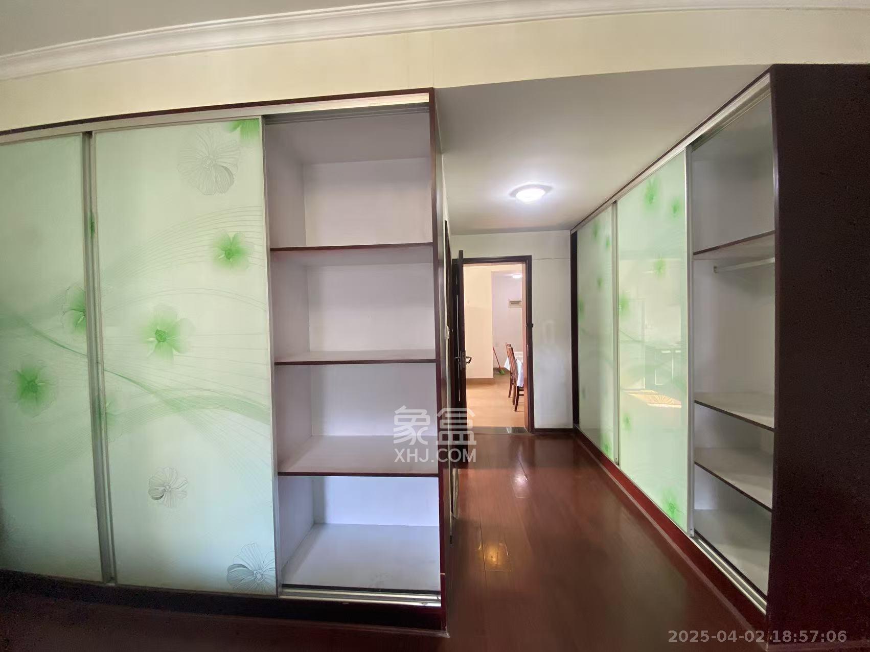 芙蓉蓉苑 1室1厅1卫 2000.0元/月 芙蓉蓉苑 1室1厅1卫 2000.0元/月室内图