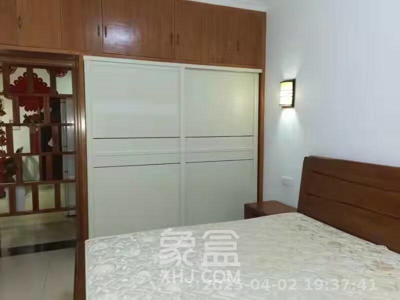 中房F联邦  2室2厅1卫   2500.00元/月室内图