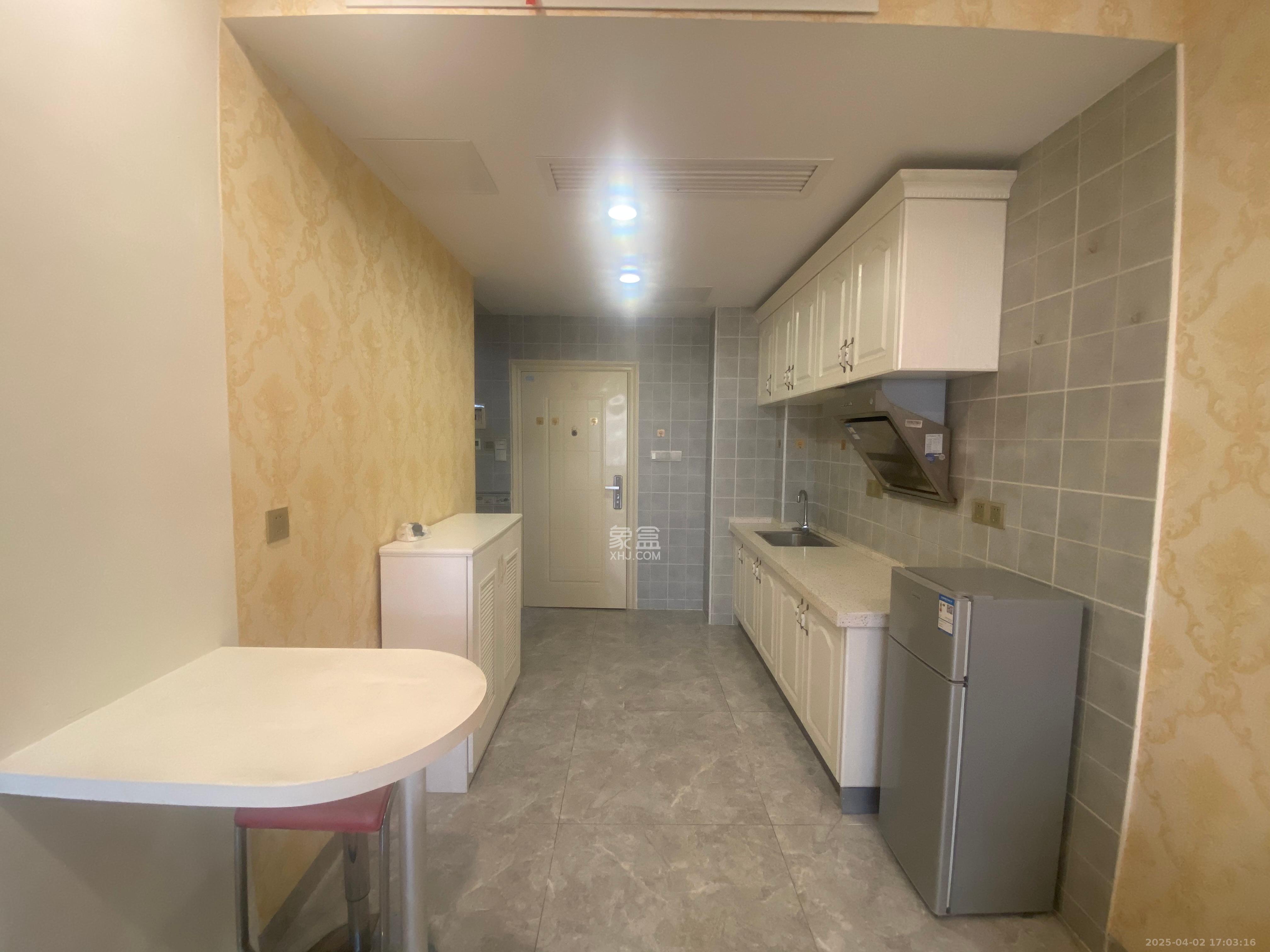 御溪国际 1室1厅1卫 1500.0元/月 御溪国际 1室1厅1卫 1500.0元/月室内图