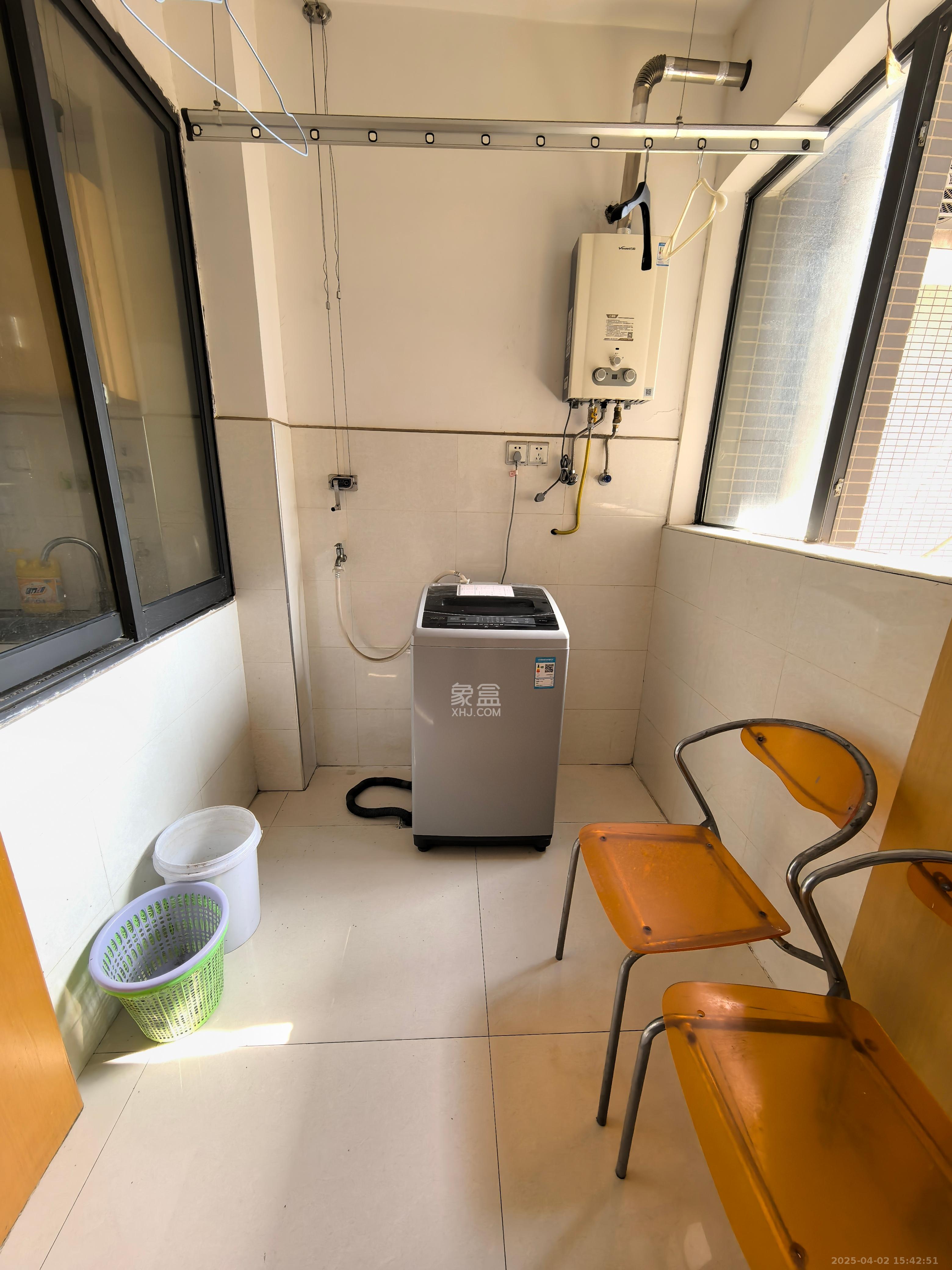 和庄  3室1厅1卫    1700.0元/月室内图