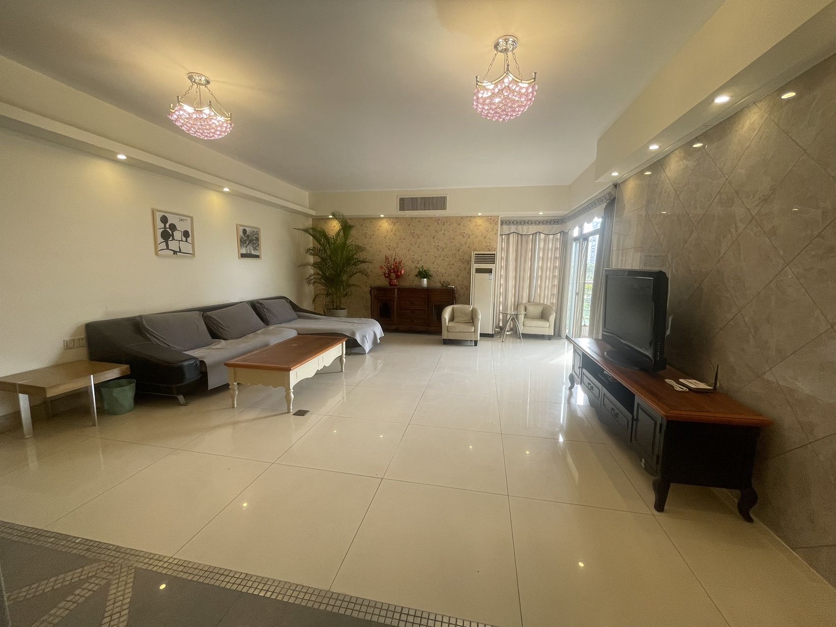 海岸壹号  4室2厅2卫    4300.0元/月 海岸壹号  4室2厅2卫    4300.0元/月室内图