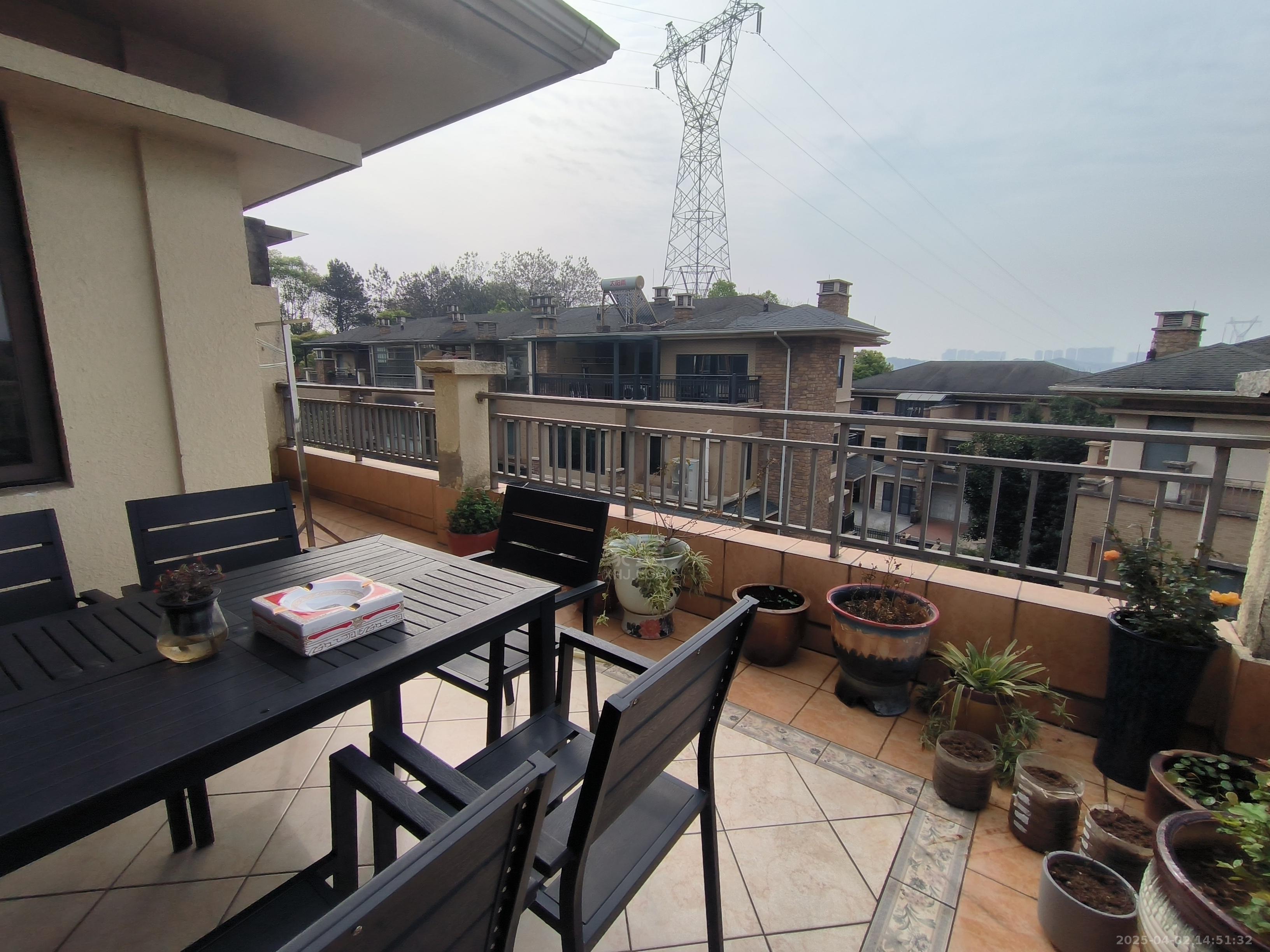 天泉一品别墅 6室1厅4卫 12000.0元/月 天泉一品别墅 6室1厅4卫 12000.0元/月室内图