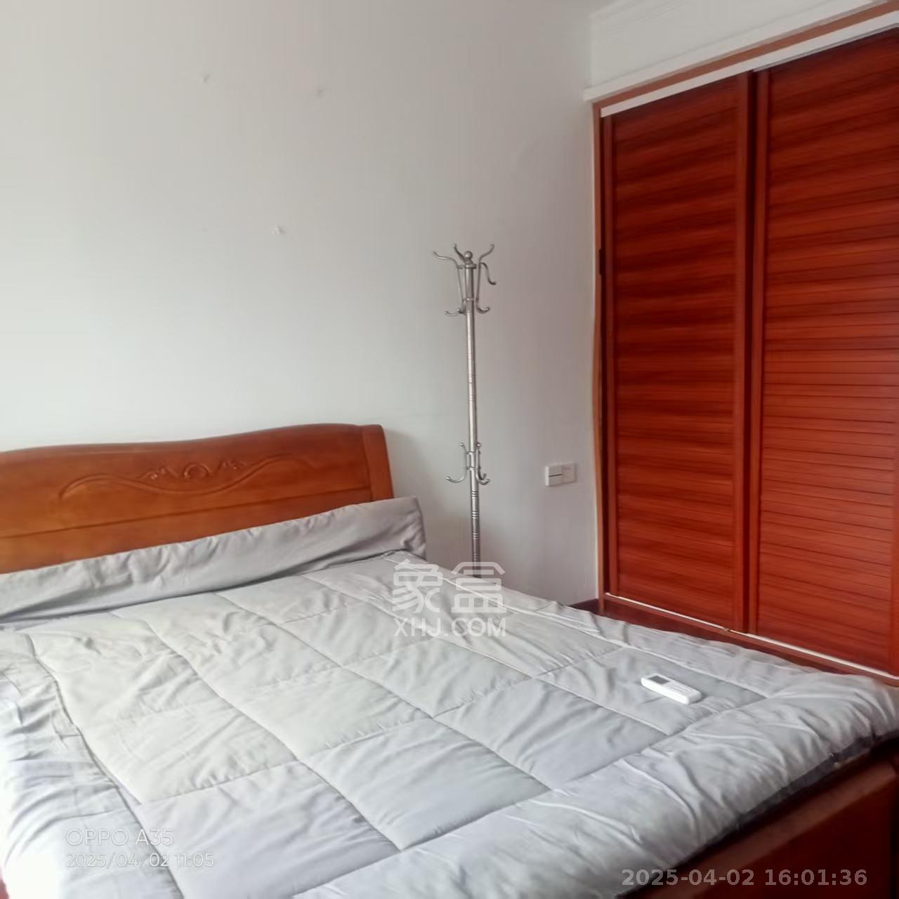 华润凤凰城三期 3室2厅2卫 2100.0元/月 华润凤凰城三期 3室2厅2卫 2100.0元/月室内图