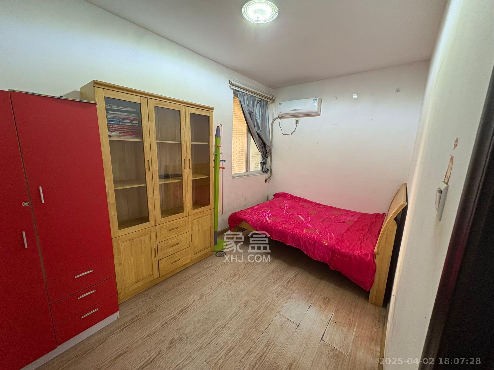 鄱阳小区 3室2厅1卫 1500.0元/月 鄱阳小区 3室2厅1卫 1500.0元/月室内图