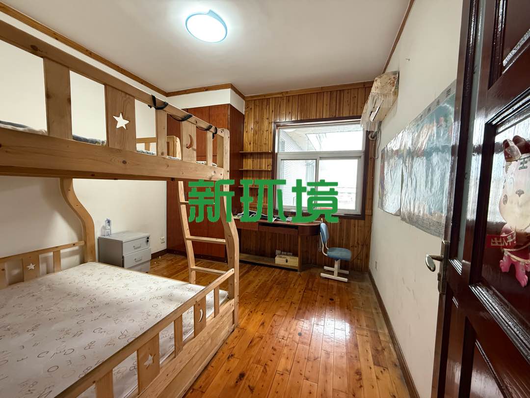 万和天琴  3室2厅2卫   61.80万客厅